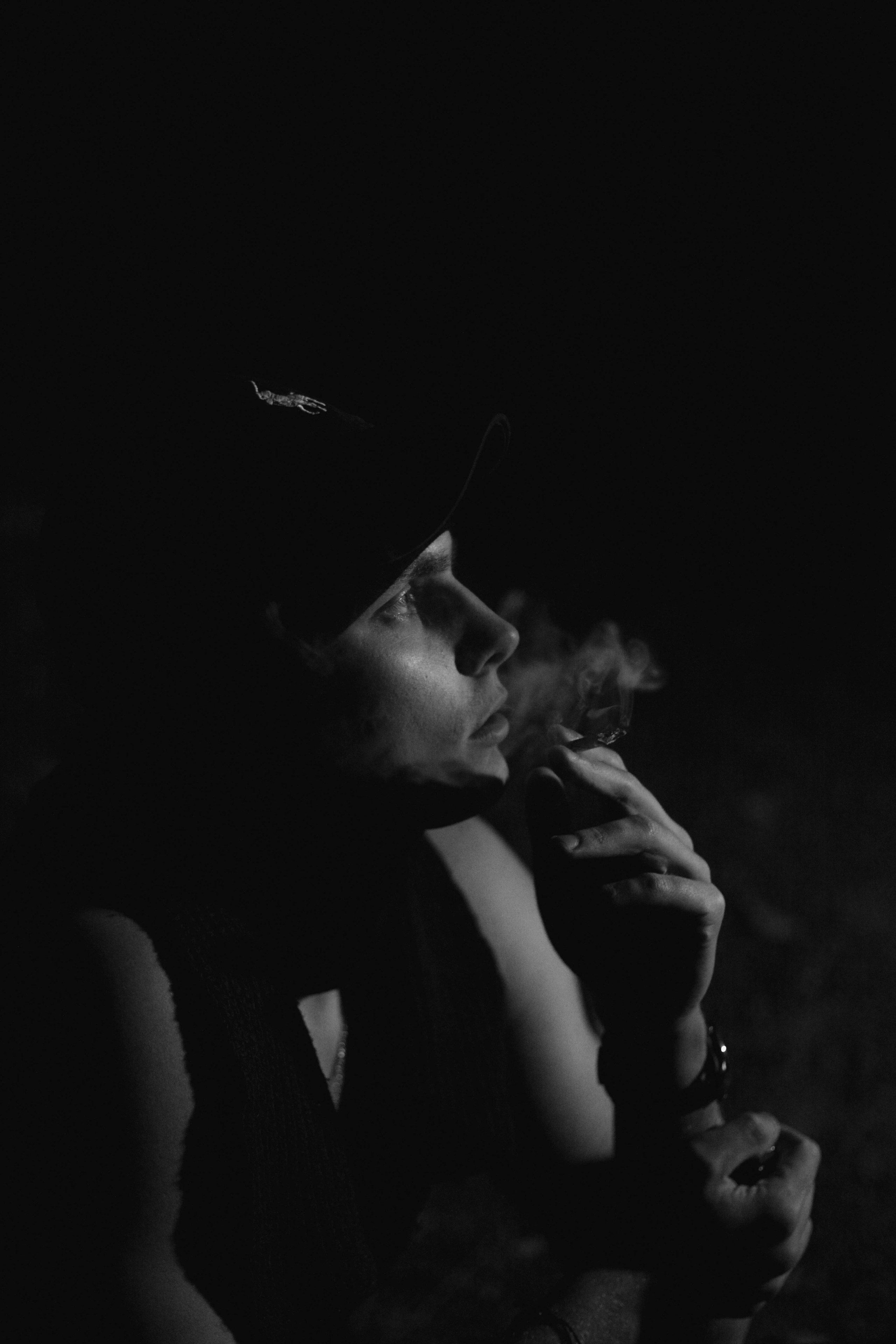 «Затянутая тишина: воспоминания прошлой жизни». Уличный фотограф Города N