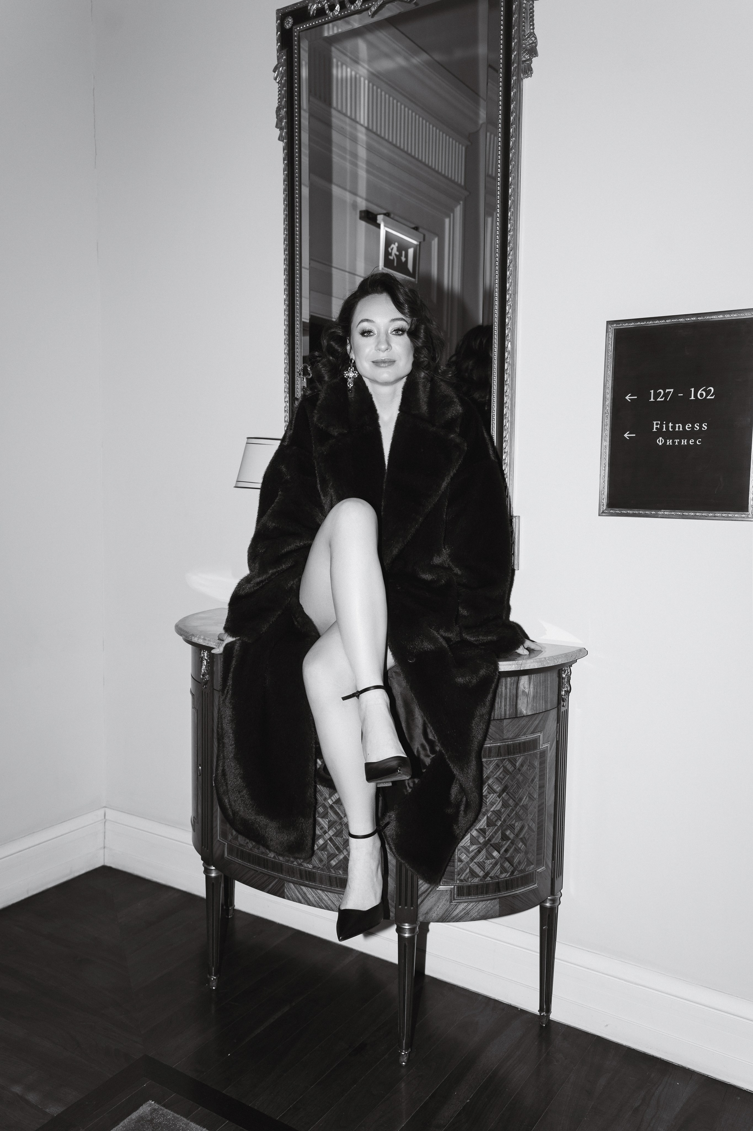 Женский портрет студия. Лиана Аскерова ваш фотограф в Санкт-Петербурге