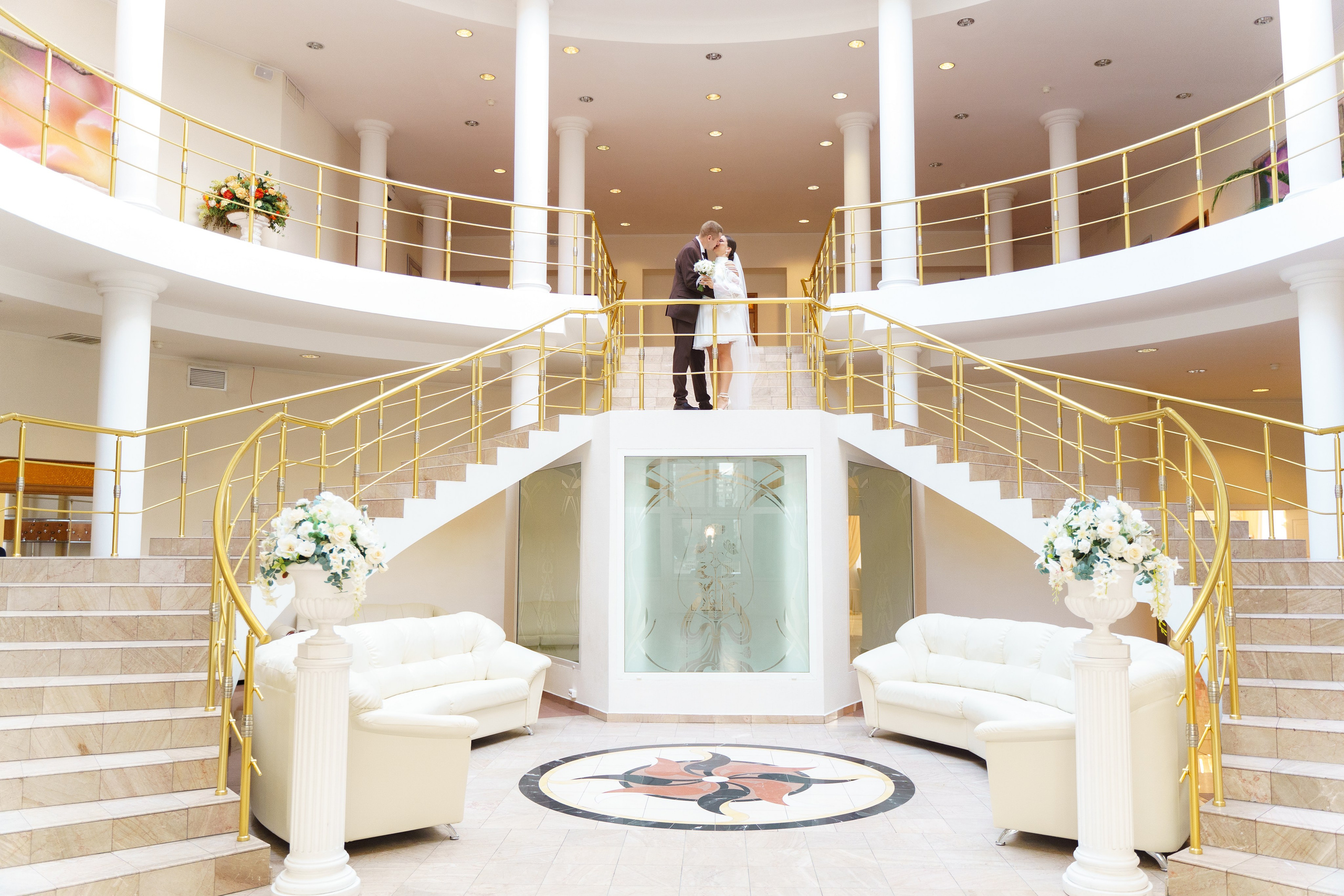 Камерная регистрация в ЗАГСе Приморского района г. Санкт-Петербург. Professional photoartist in St. Petersburg (wedding, reportage, portrait, model book, love story) Alexander Shvedov