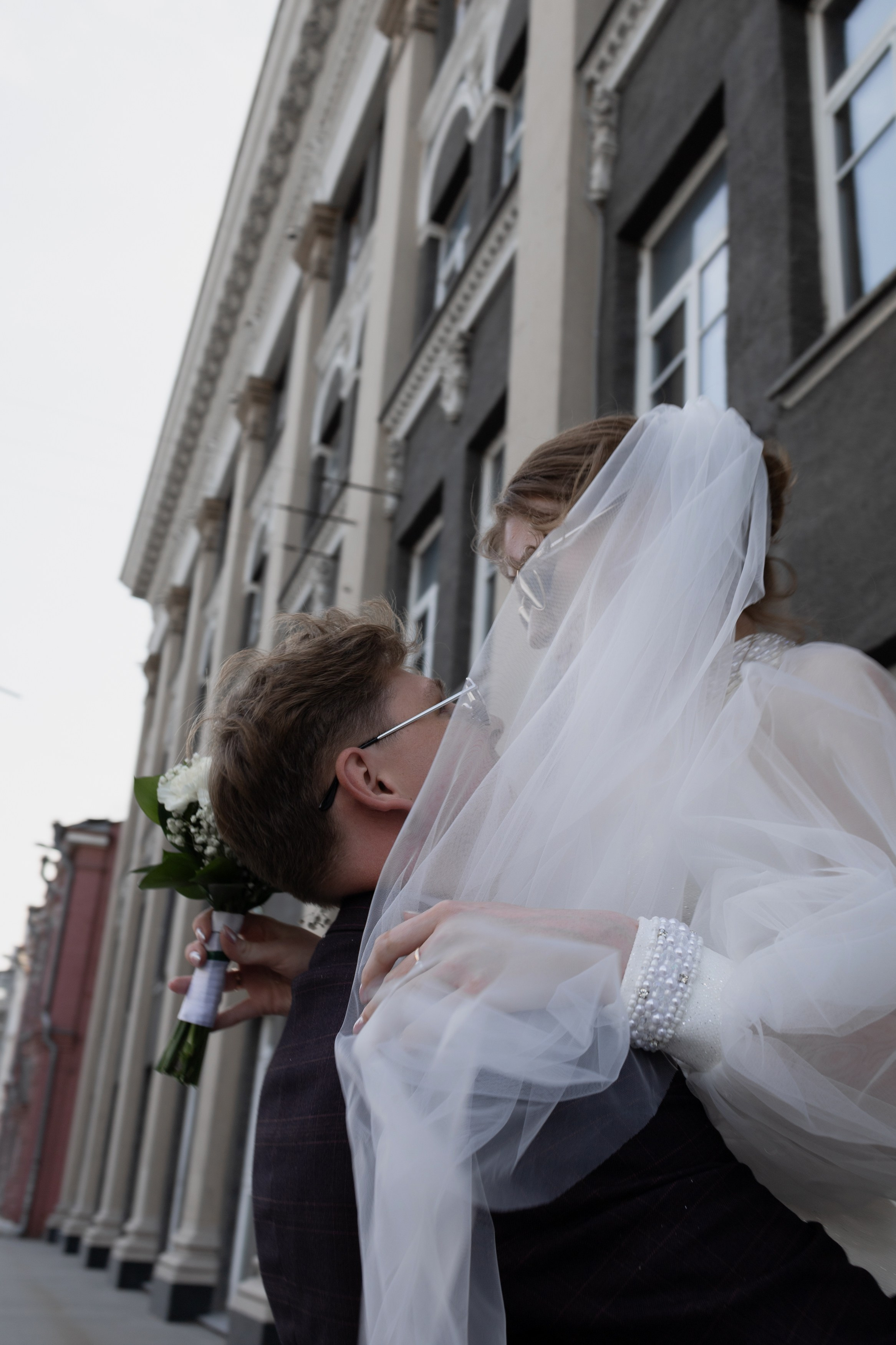 Владислав и Юлия Вечерняя прогулка по городу. Свадебный Фотограф в Иркутске Екатерина Елисеева