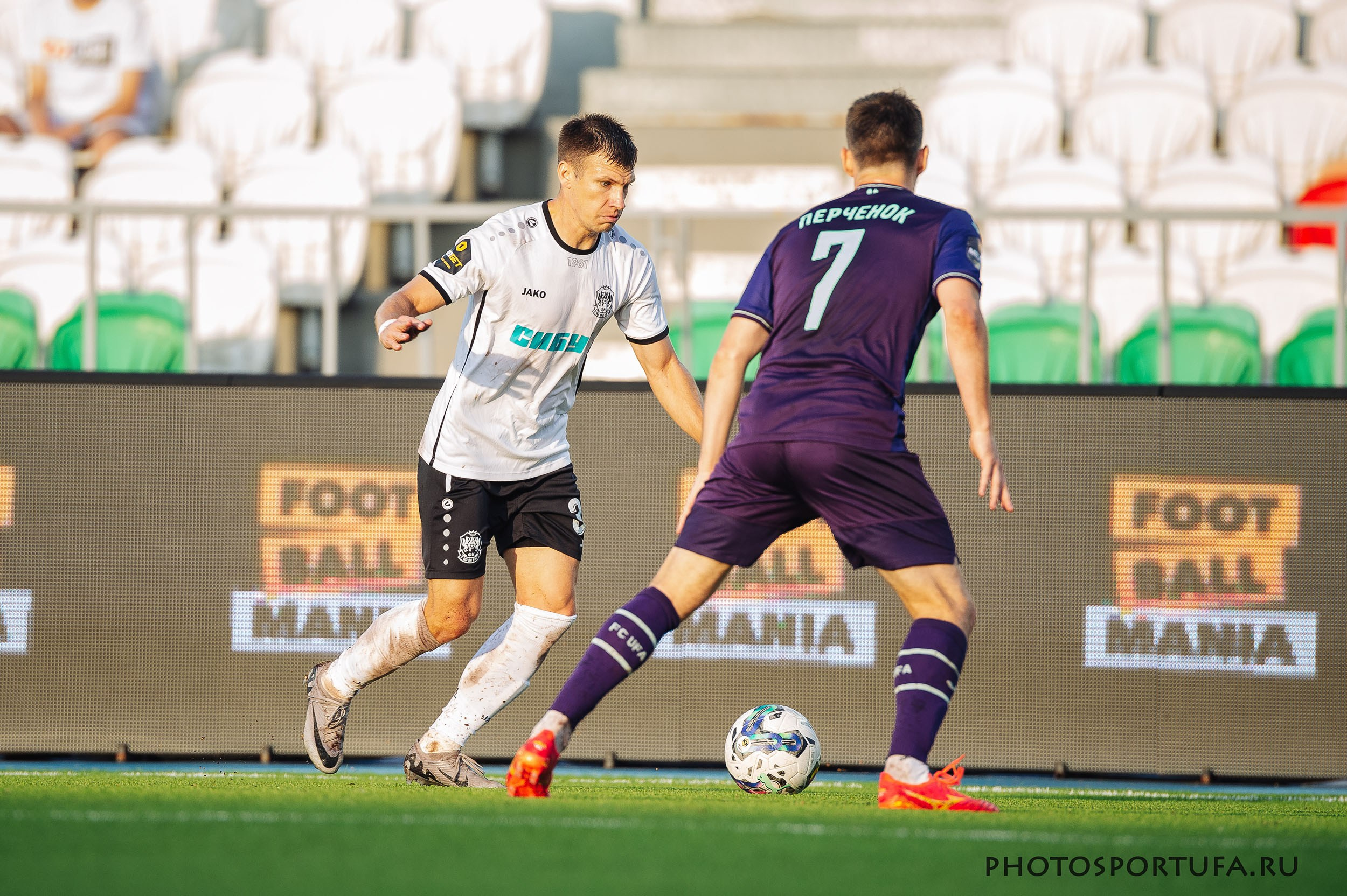 Россия — МЕЛБЕТ — Первая Лига. 4 -й тур «ФК УФА» — ФК «Тюмень». Спортивный фотограф в Уфе Евгений Буров