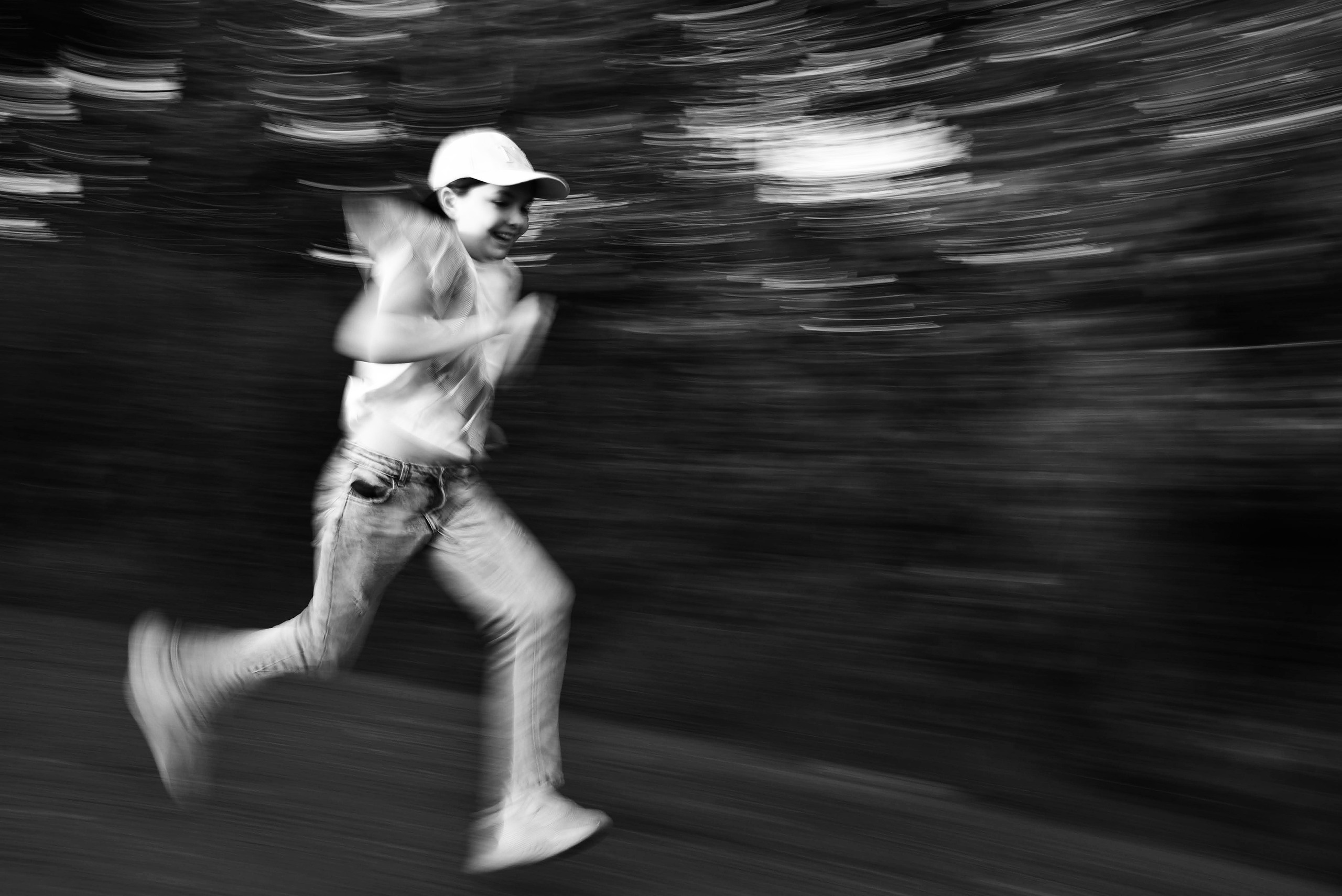 Чёрно-белый детский портрет. То ещё портфолио