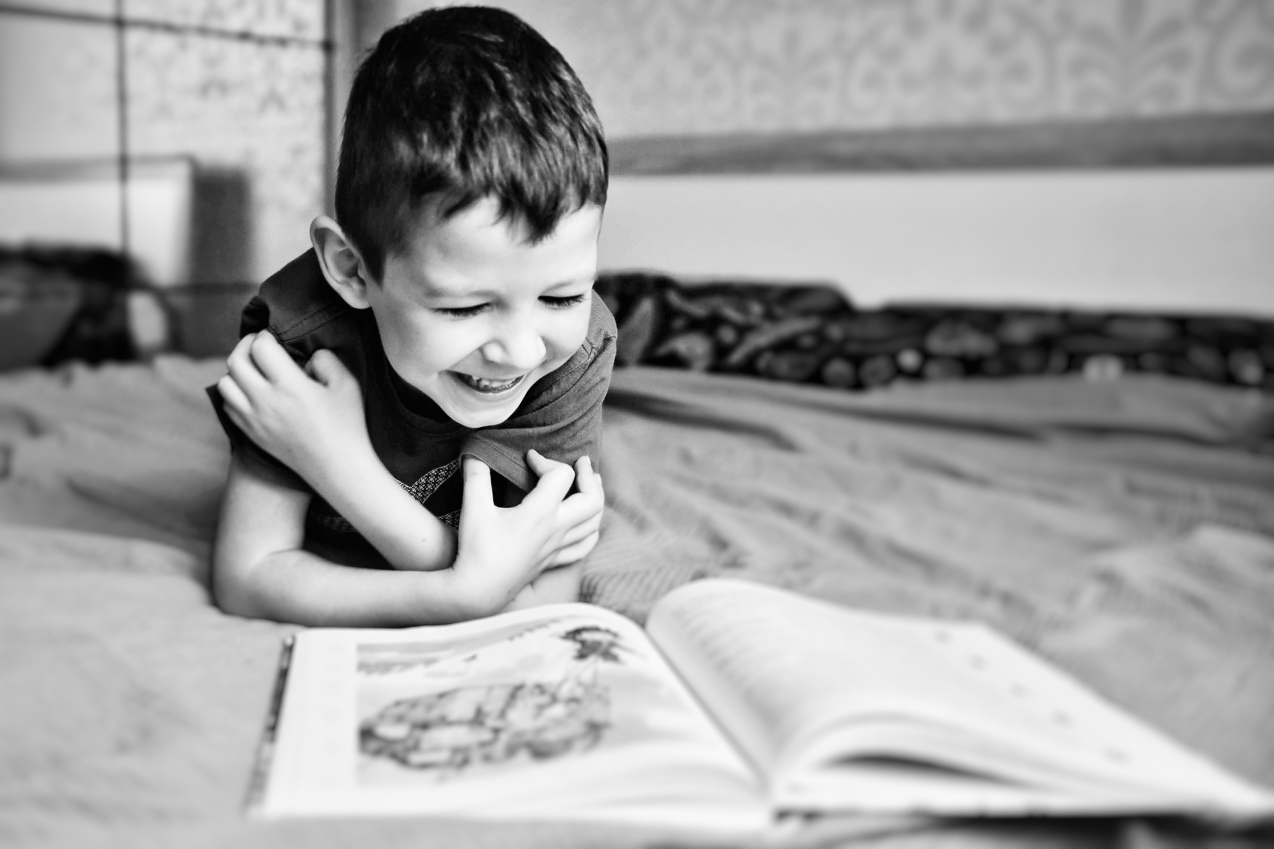 Чёрно-белый детский портрет. То ещё портфолио