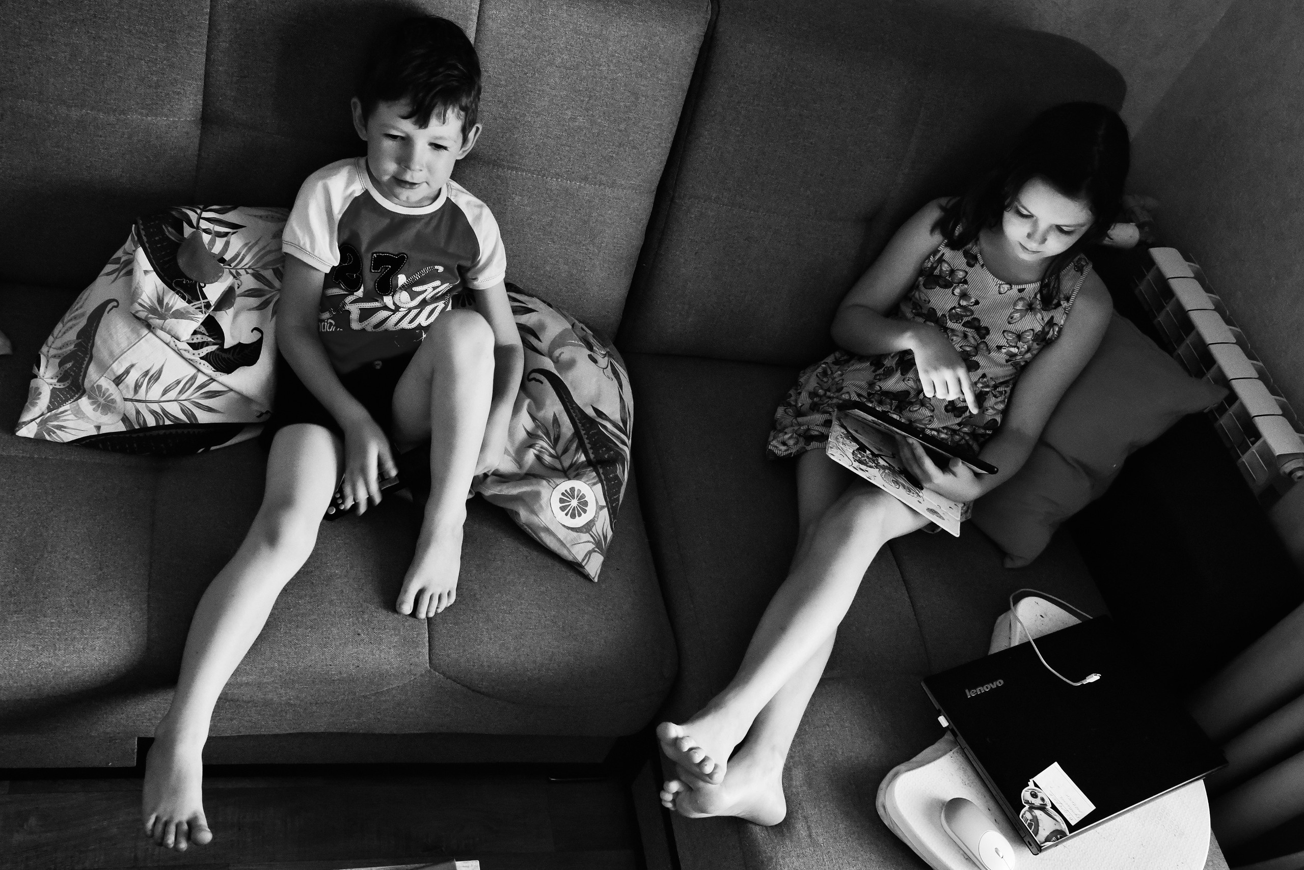 Чёрно-белый детский портрет. То ещё портфолио