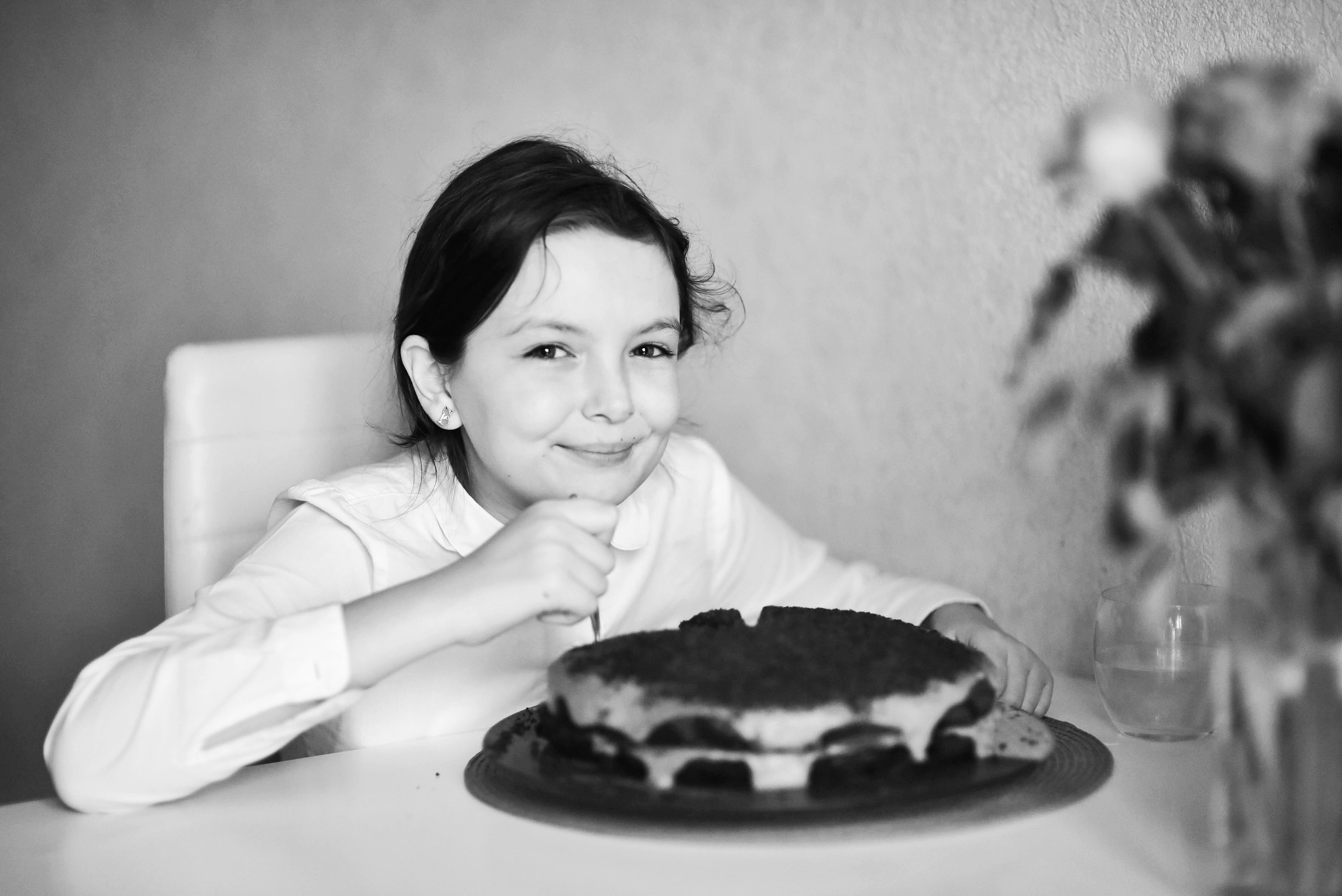 Чёрно-белый детский портрет. То ещё портфолио