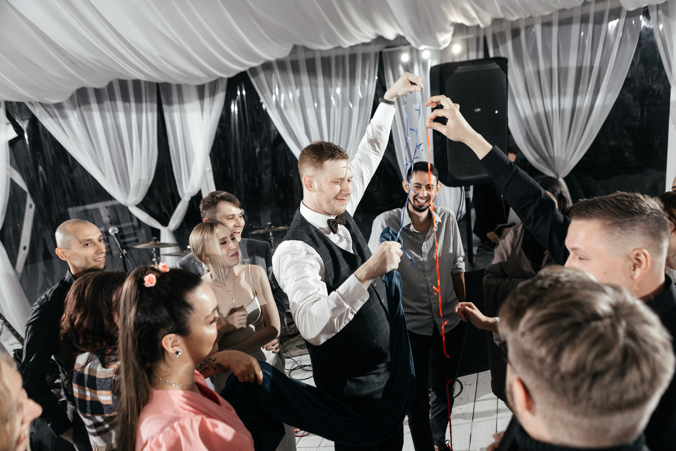 Свадебный фотограф Уфа — Руслан ГабдлисламовЖивые эмоции, красивые кадры, воспоминания на всю жизнь.Работаю по всей Республике Башкортоста. Свадебный фотограф Уфа Руслан Габдлисламов