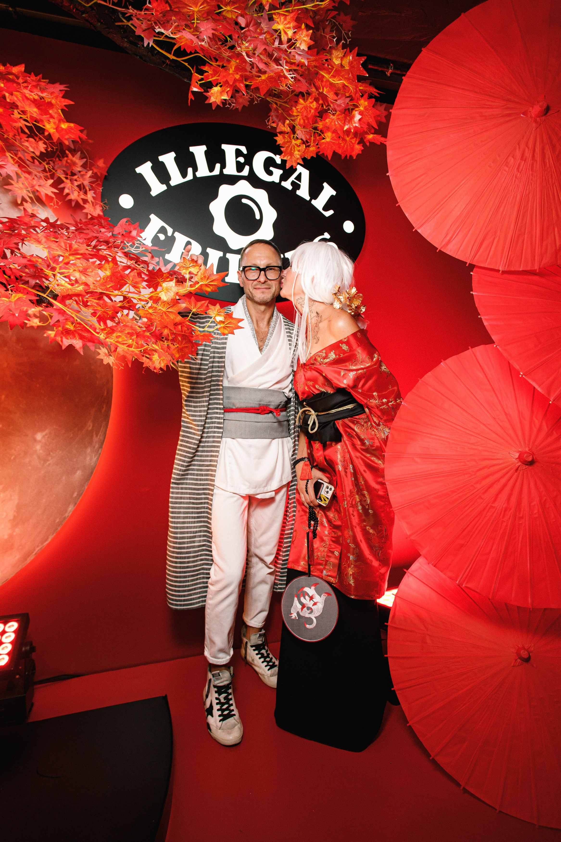 ILLEGAL FRIENDS | ASIA. СВОИ. ФОТООТЧЕТЫ-СОБЫТИЯ-МЕСТА