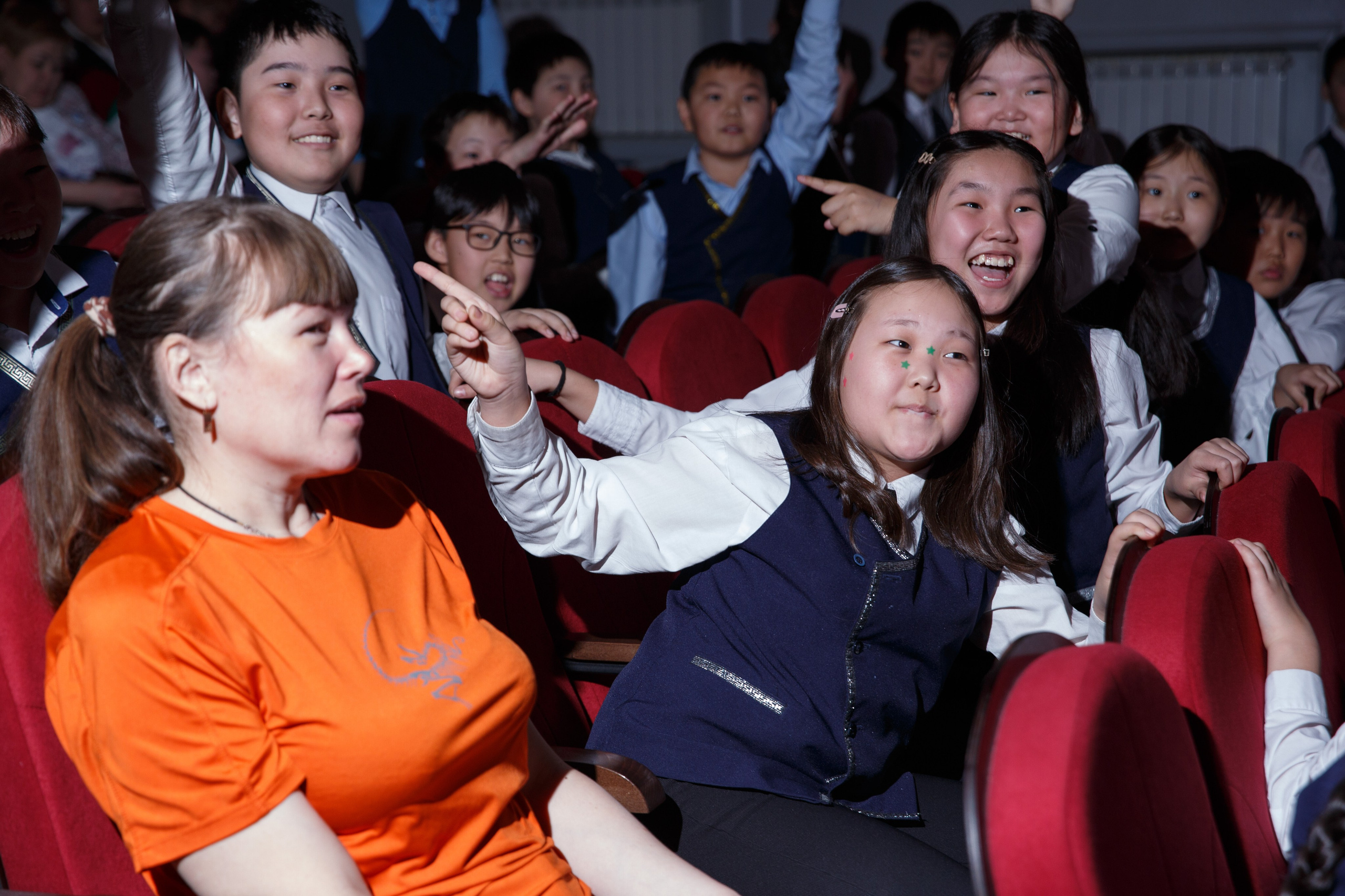 Открытие недели детской книги — репортаж с мероприятия. Репортажный фотограф на дни рождения и юбилеи в Улан-Удэ — Алексей Раднаев