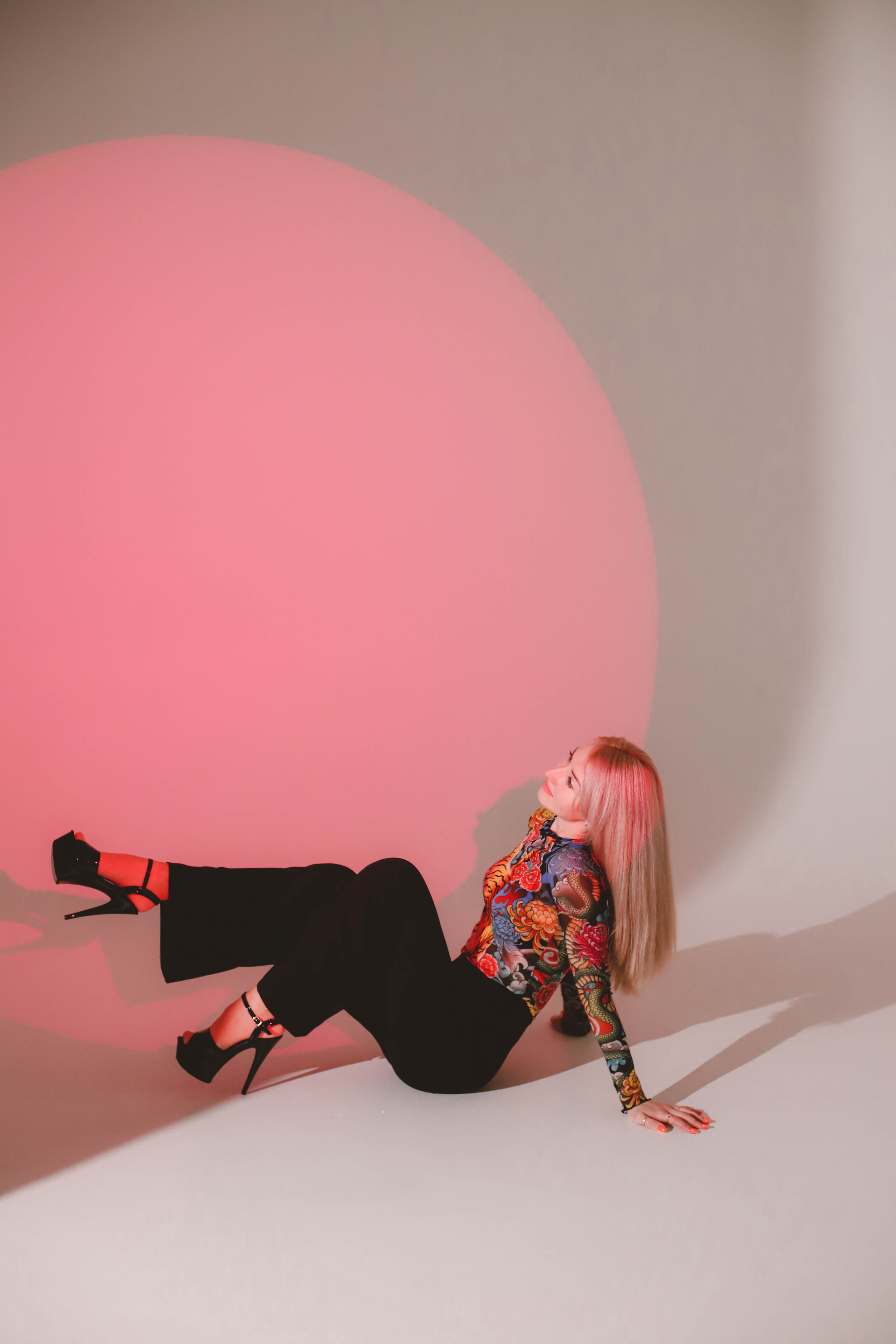 Съемка на циклораме. Фотограф в Сургуте Брызгунова Анастасия