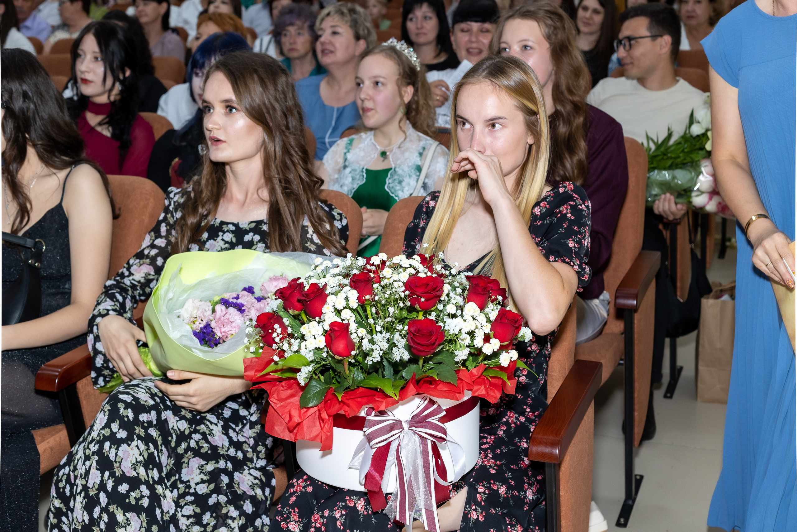 Вручение аттестата 2025. Выпускные альбомы Майкоп, Краснодар Елена Золотарева