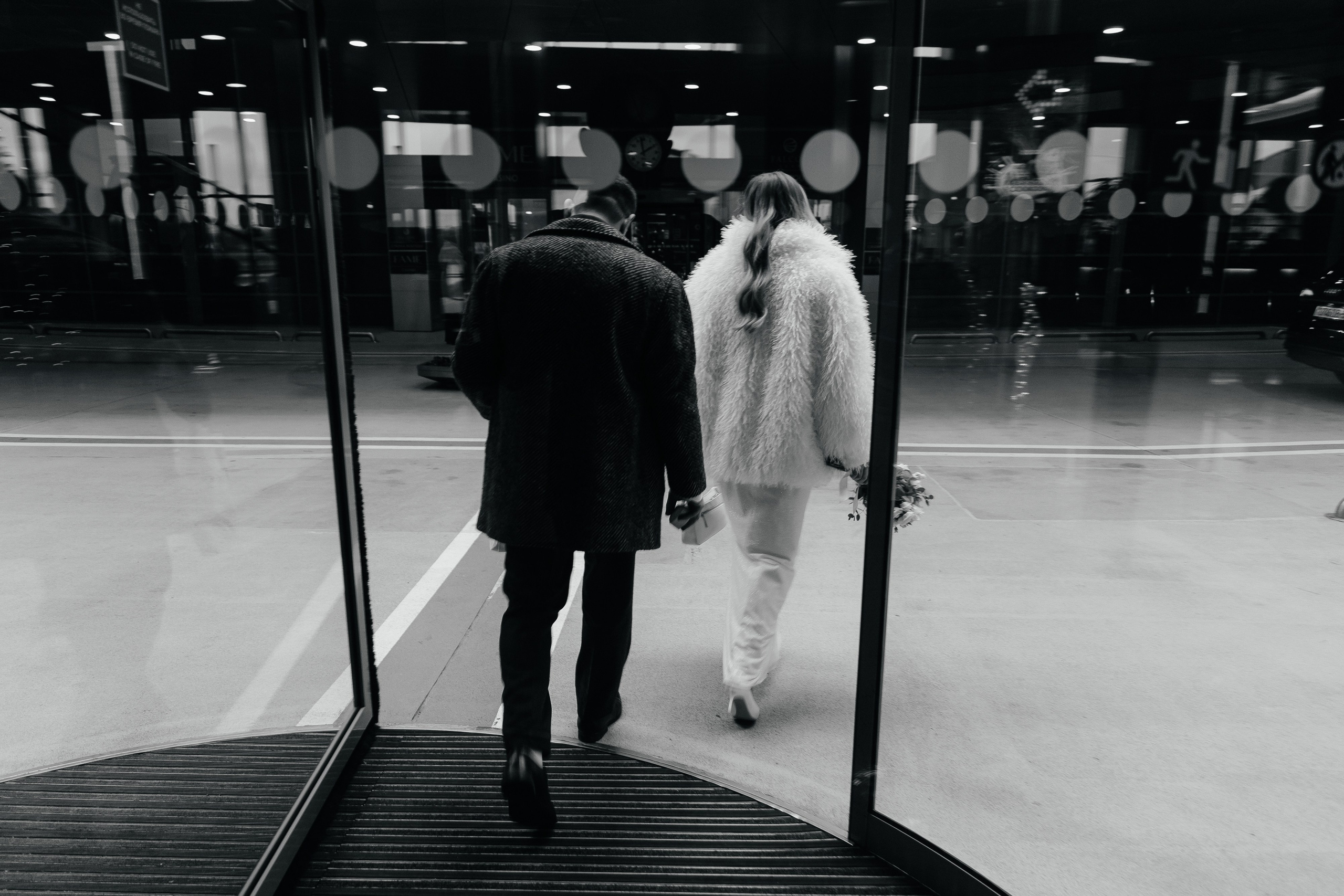 Свадебная фотосессия в отеле Марриот в Минске (Minsk Marriott Hotel). Свадебный фотограф в Минске/Беларуси Сергей Спиридонов