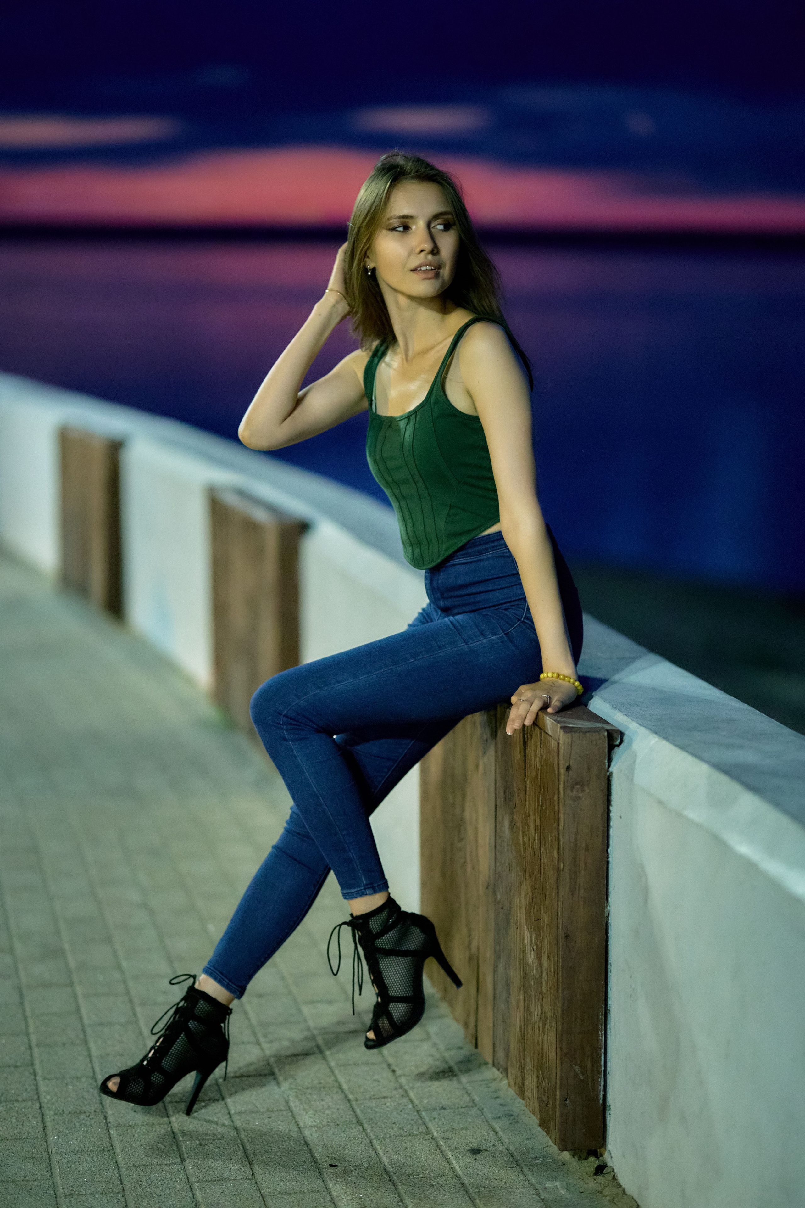 Прогулочная фотосессия по вечерним Чебоксарам, набережная, Чувашия. Владимир Суздалов (ProMaXe) — Портретный фотограф, тематические фотосессии в Чебоксарах