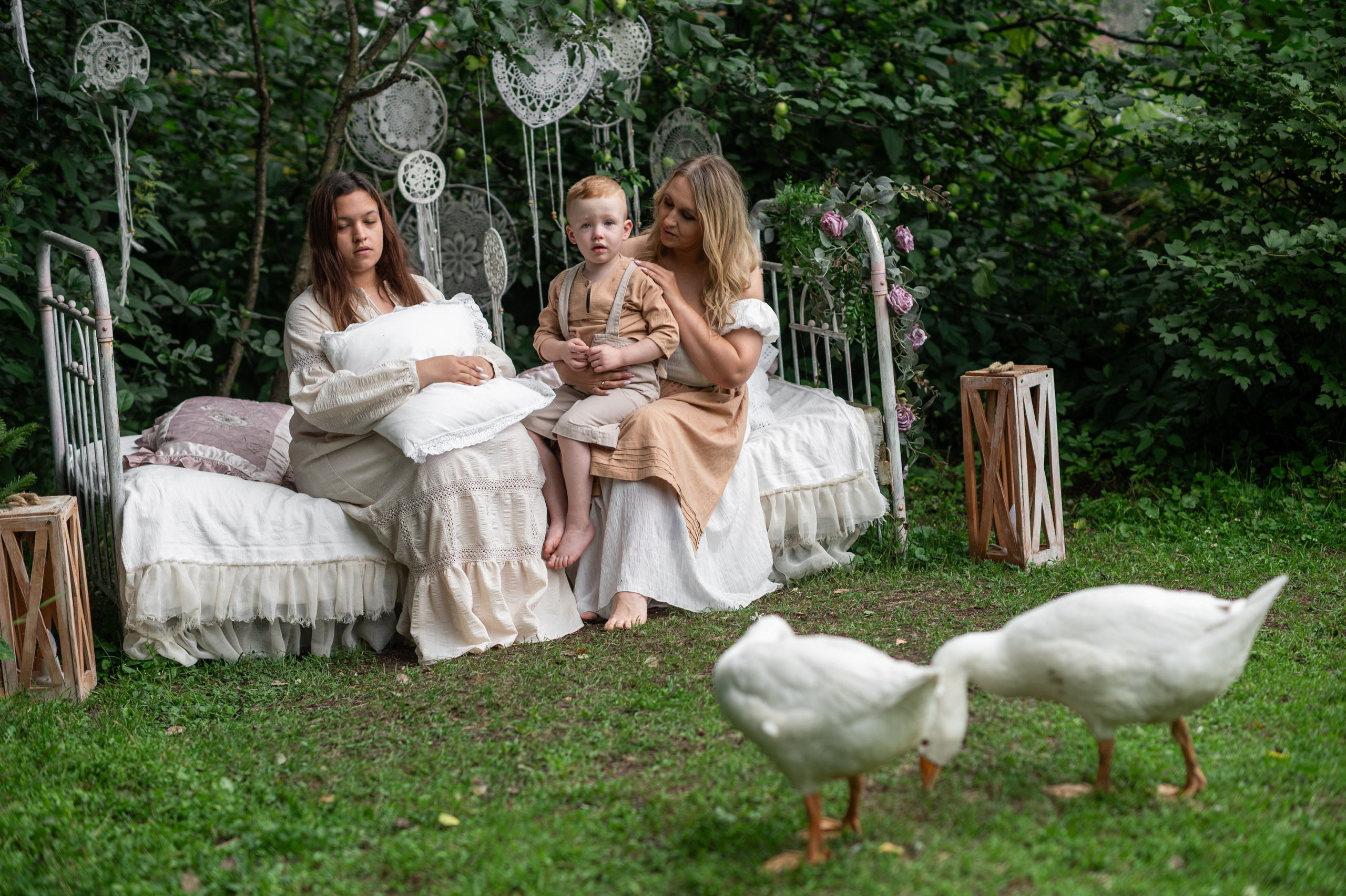 В САДУ. Семейный фотограф Екатеринбург Лора Мур