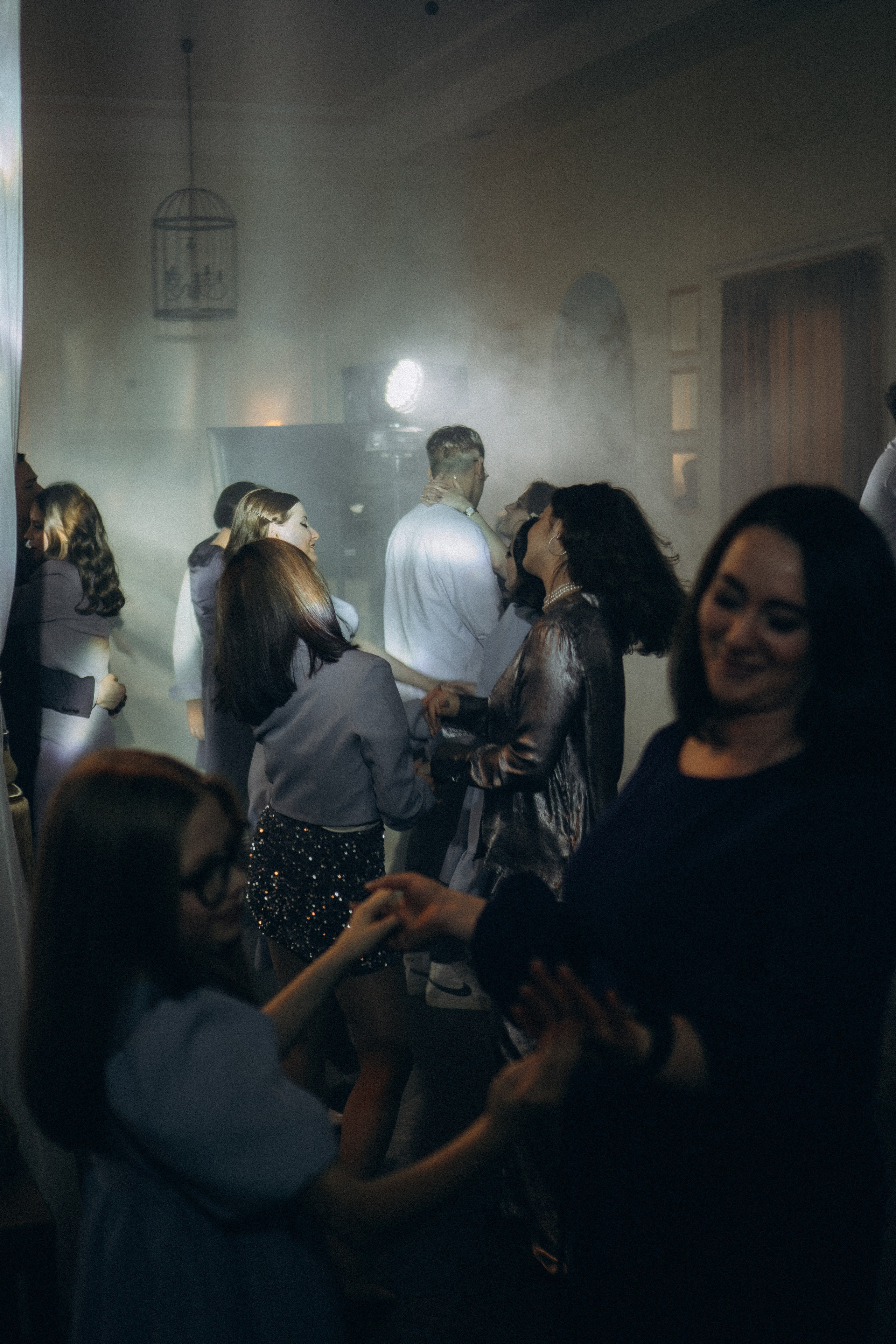 СВАДЕБНАЯ СЬЕМКА СБОРОВ В ОТЕЛЕ И ВЫЕЗД НА ЦЕРЕМОНИЮ (СНЯТО В СИБИРЕ В НИЖНЕВАРТОВСКЕ). Профессиональный фотограф, Санкт-Петербург — Виктория Богомолова