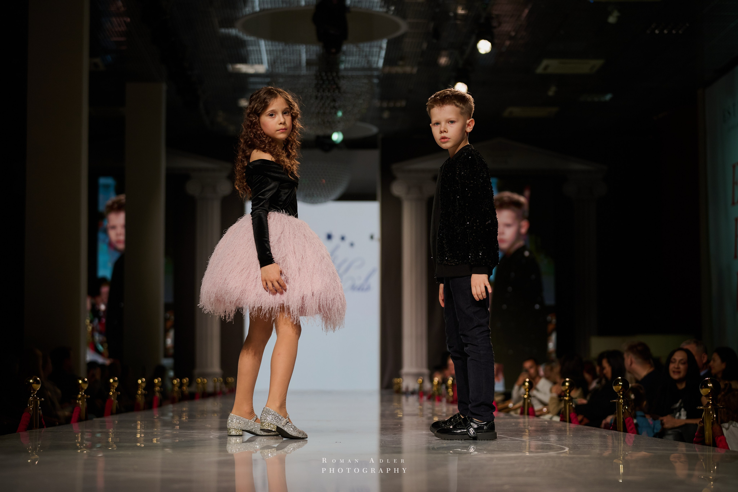 ESTET FASHION WEEK ВЕСНА — 2025. Фотограф Роман Адлер