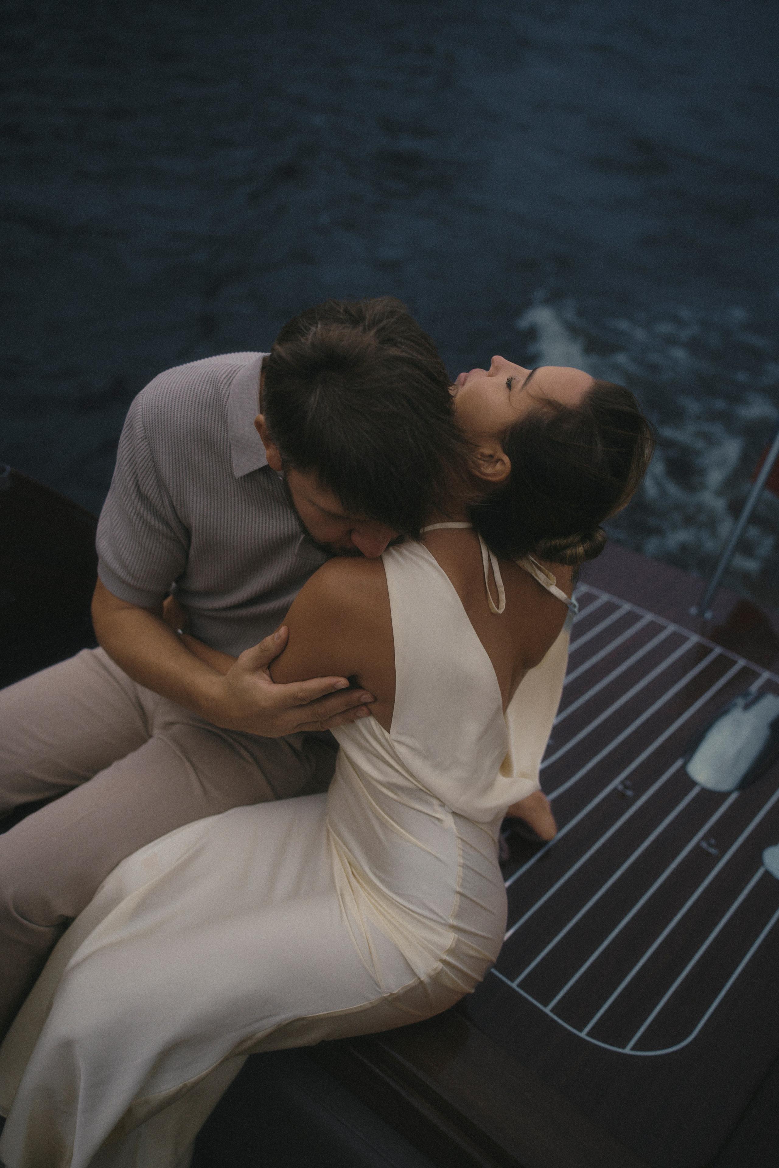 Оля и Антон фотосессия на яхте. Фотограф в Санкт-Петербурге Юлия Магдич