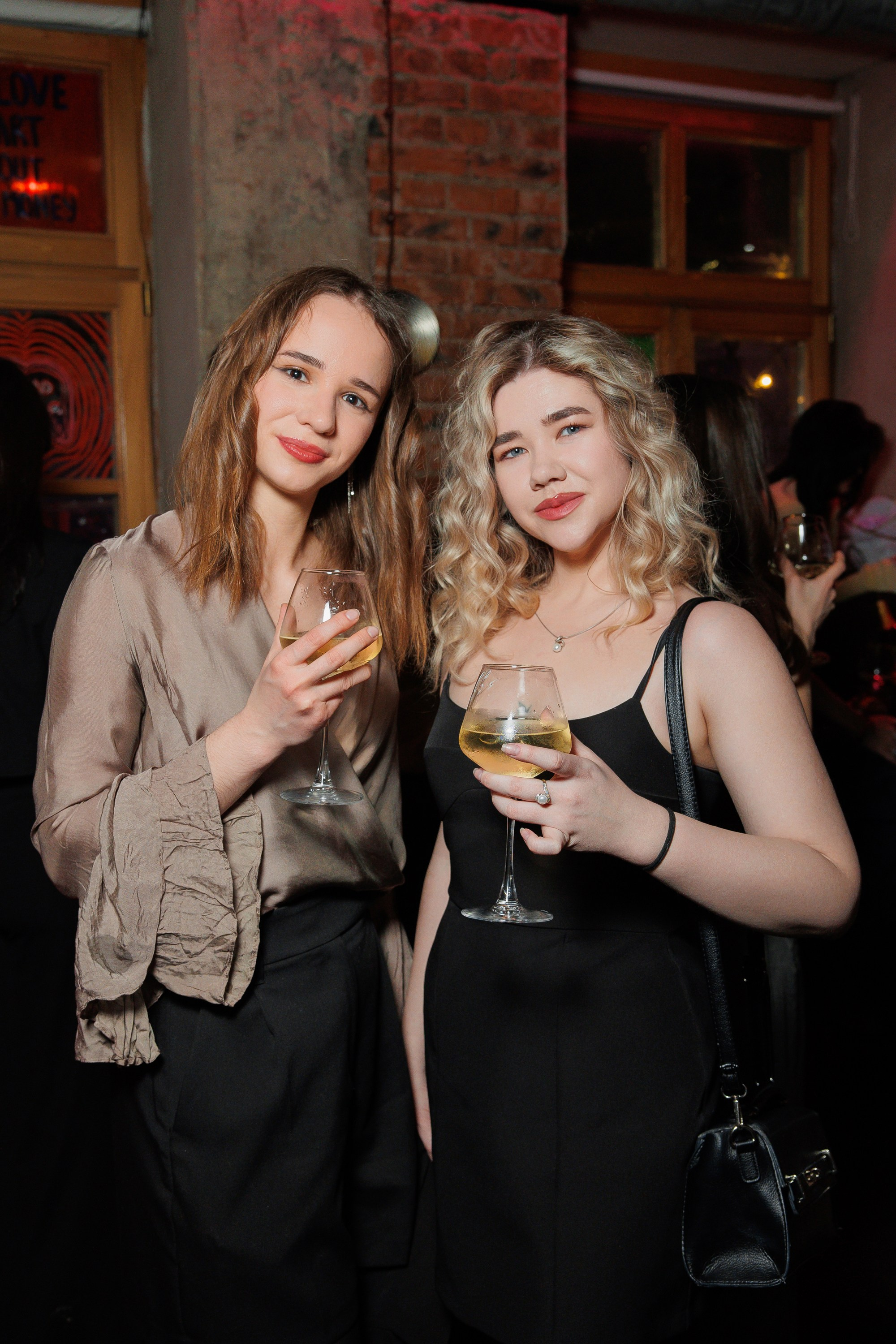 ВИНОТЕКА — 8 МАРТА. СВОИ. ФОТООТЧЕТЫ-СОБЫТИЯ-МЕСТА