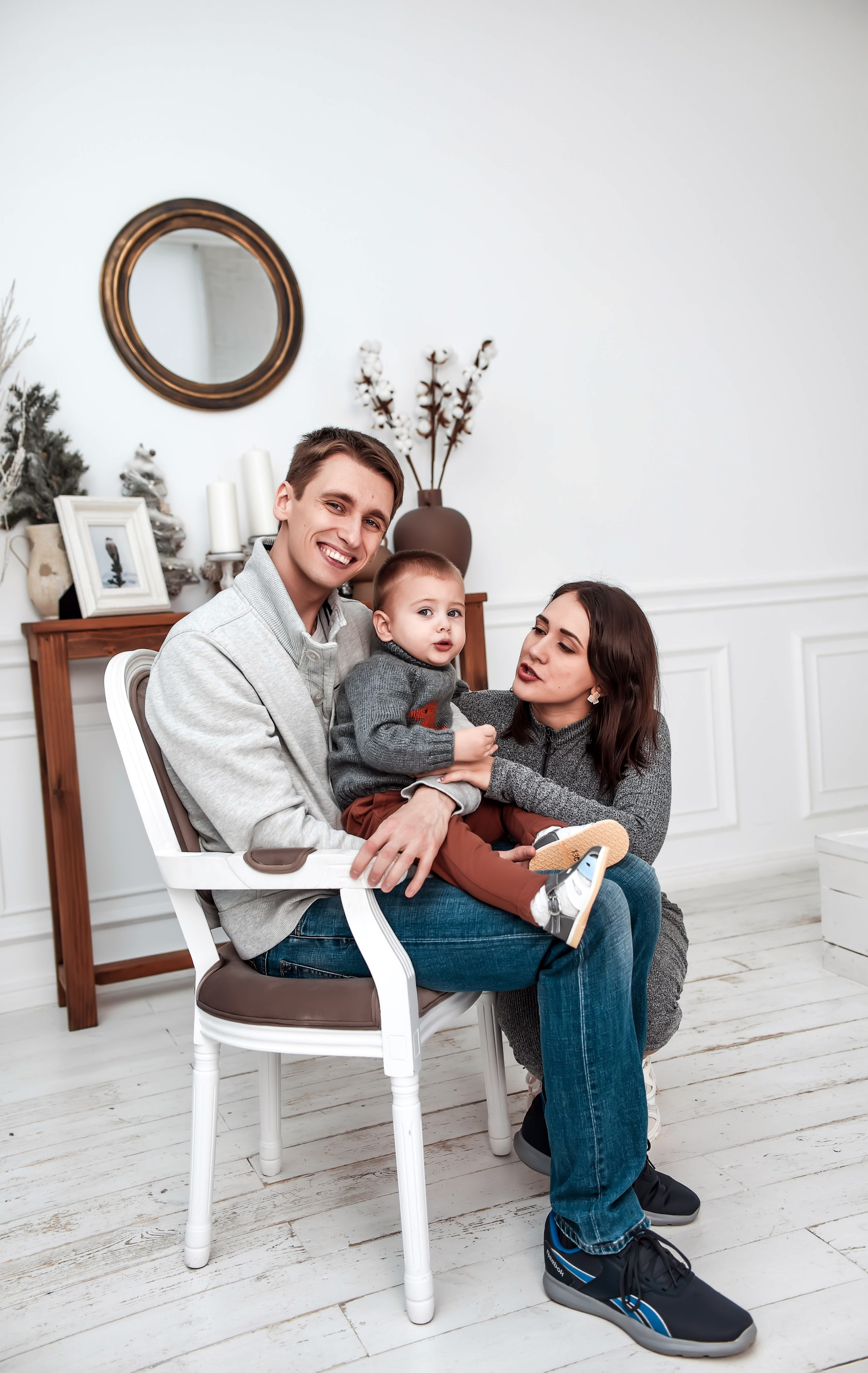 Новогодняя семейная. Свадебный, семейный, детский, контент фотограф в Омске Максим Ильин