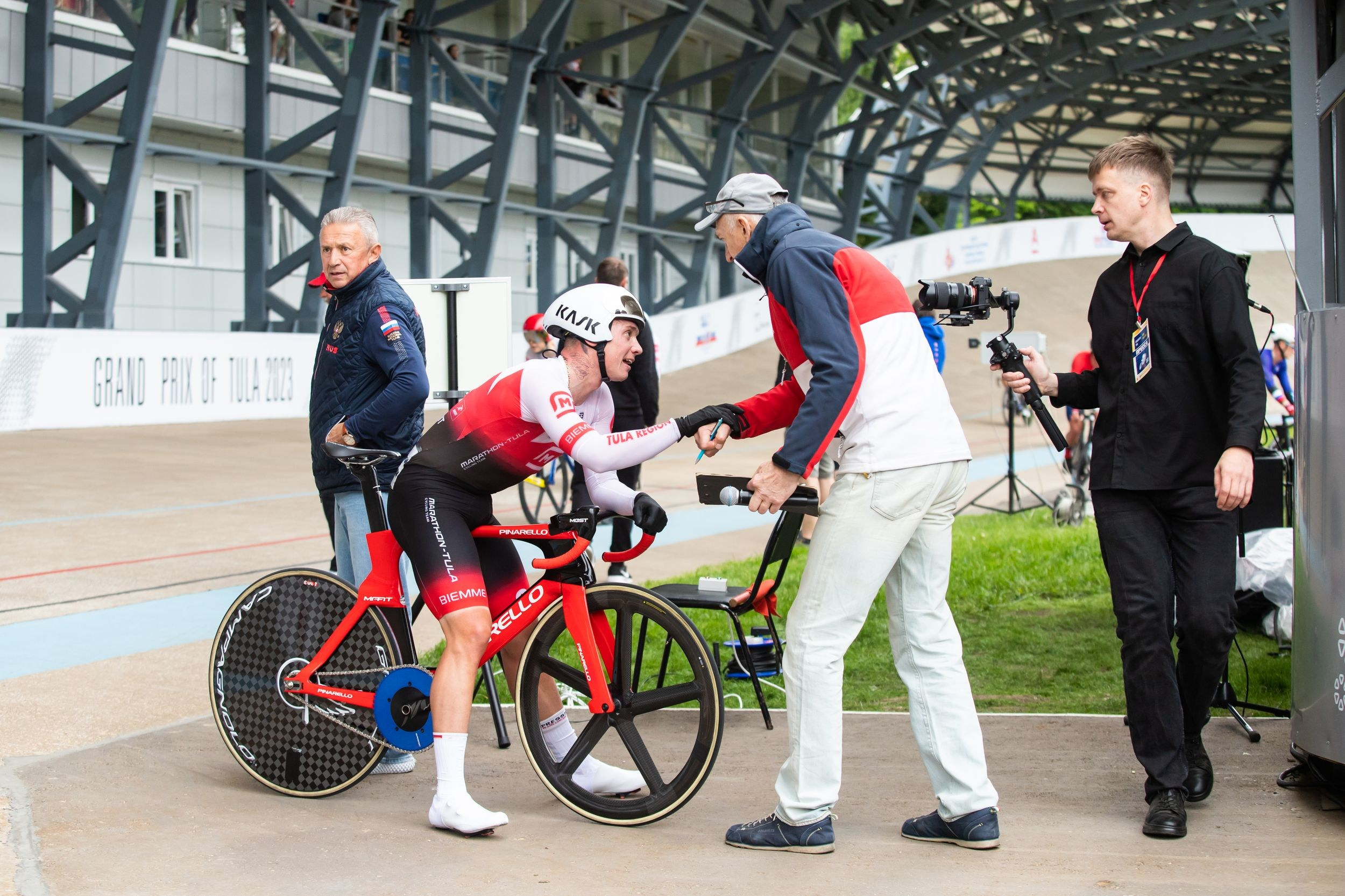 Соревнования по велоспорту «Большой приз Тулы» (19 мая 2023). Репортажный фотограф Алексей Пирязев
