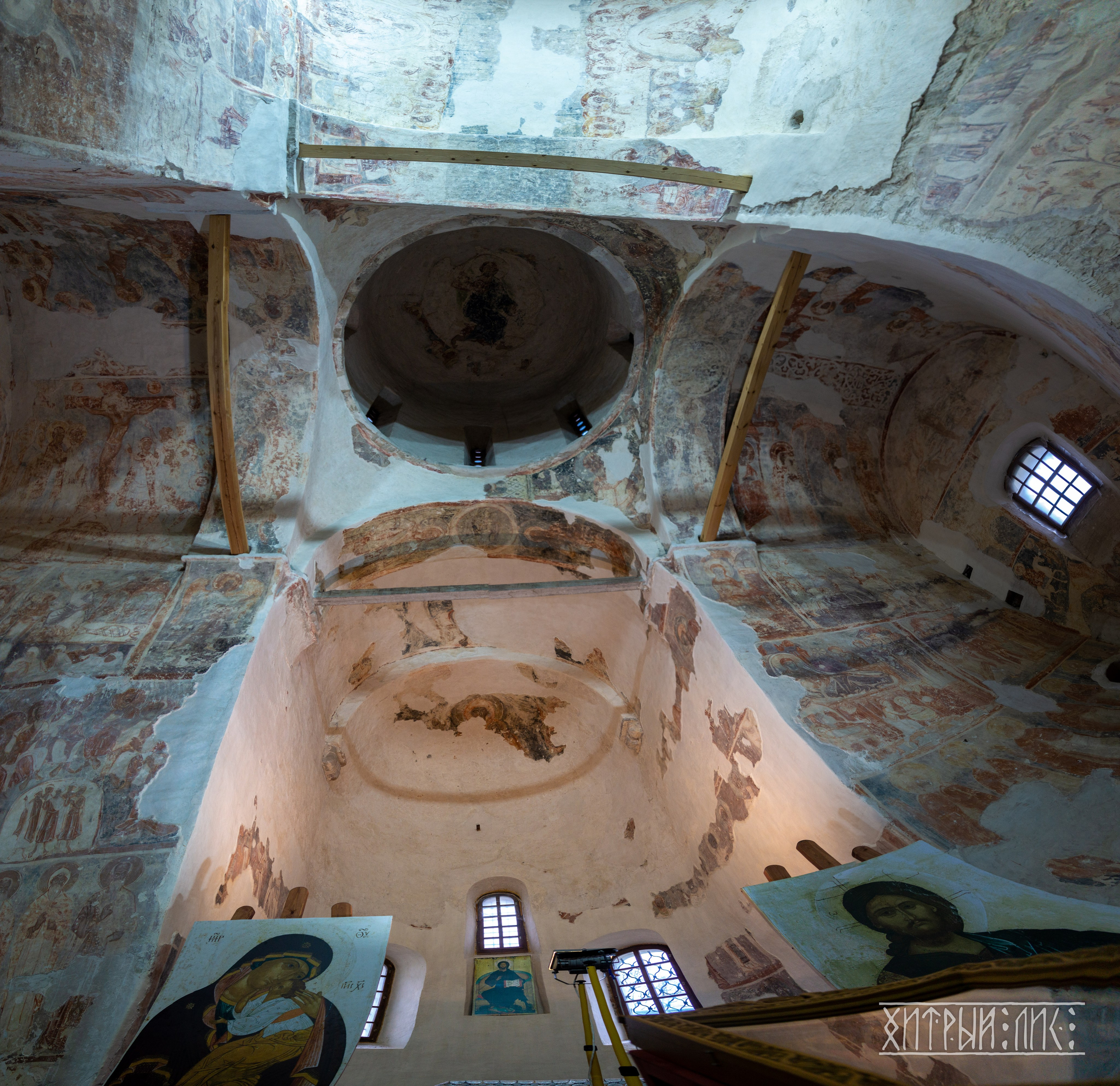 Изборск- Печоры-Псков-Новгород-Торжок. Фотограф-путешественник Самойлов Максим «Sly Fox»