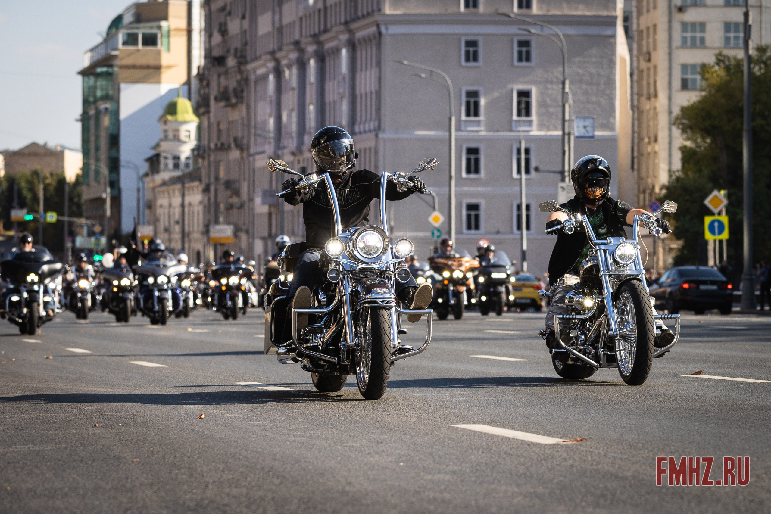 Закрытие Мотосезона 2023 на проспекте Академика Сахарова. Фотограф Владимир Охрименко