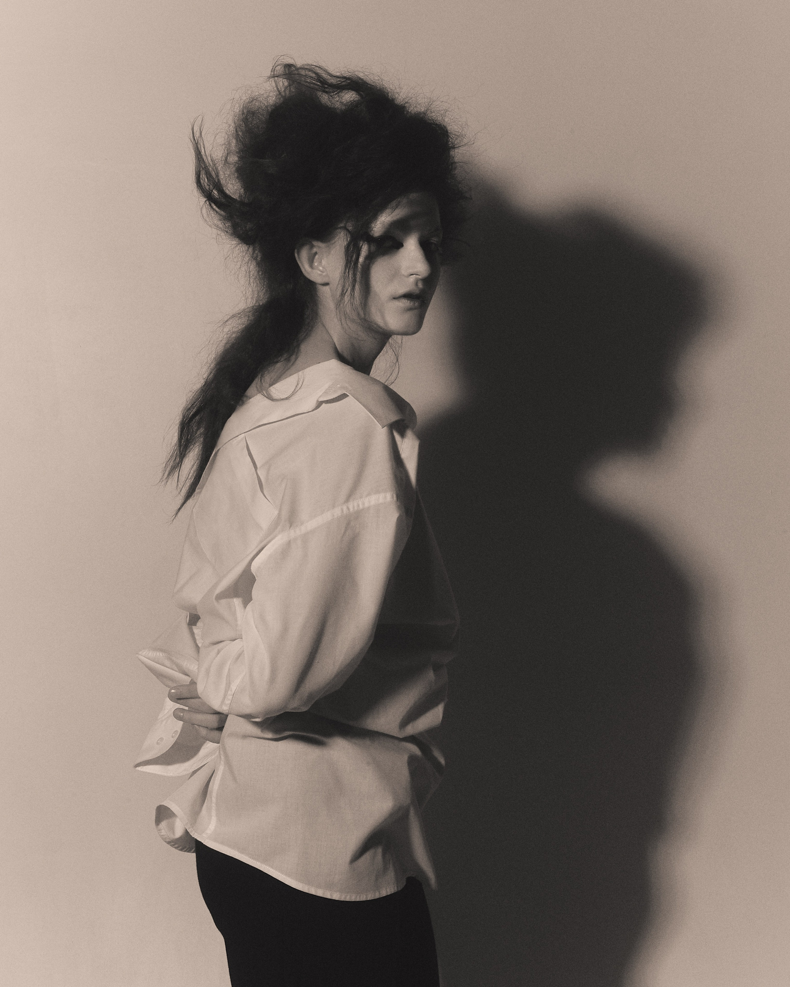 Портфолийная фотосъёмка мастера по укладкам. Святослав Лебедев | Рекламный фотограф — Коммерческая съемка, Арт-дирекшн, AI-интеграция