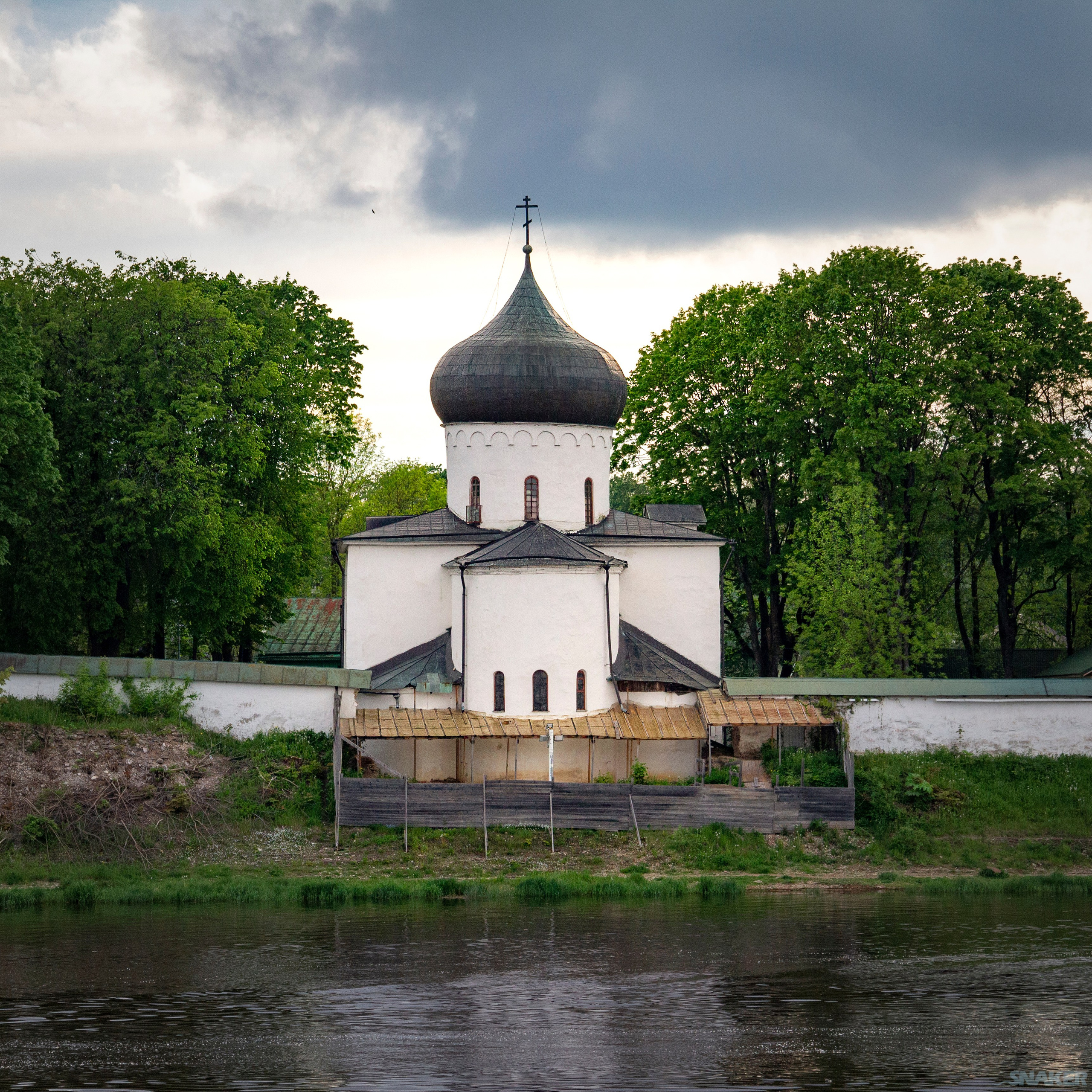 Спасо-Преображенский собор Мирожского монастыря во Пскове