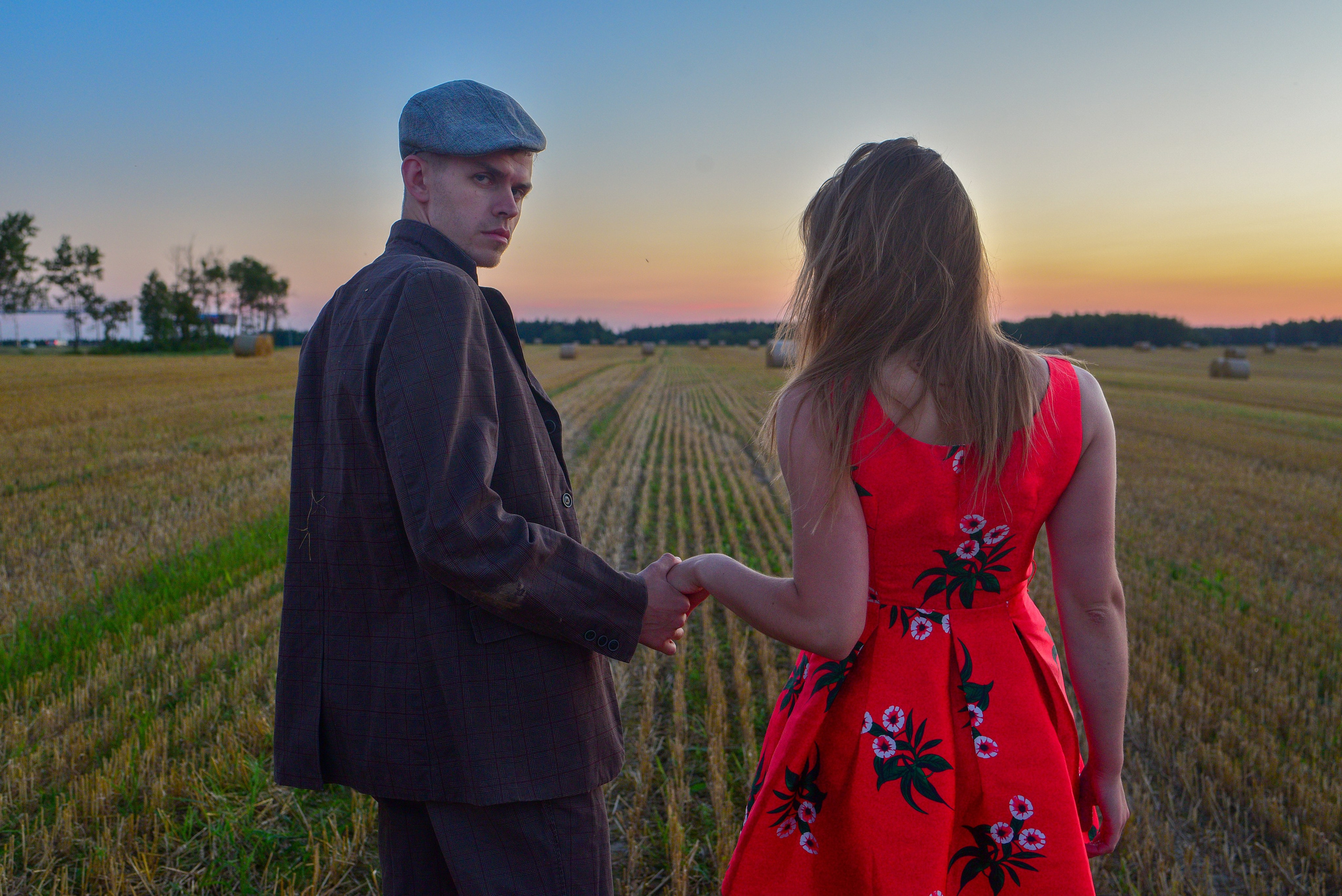 Фотосессии молодых людей в городе за городом. Фотоуслуги, услуги фотографа, фотографирование важных событий