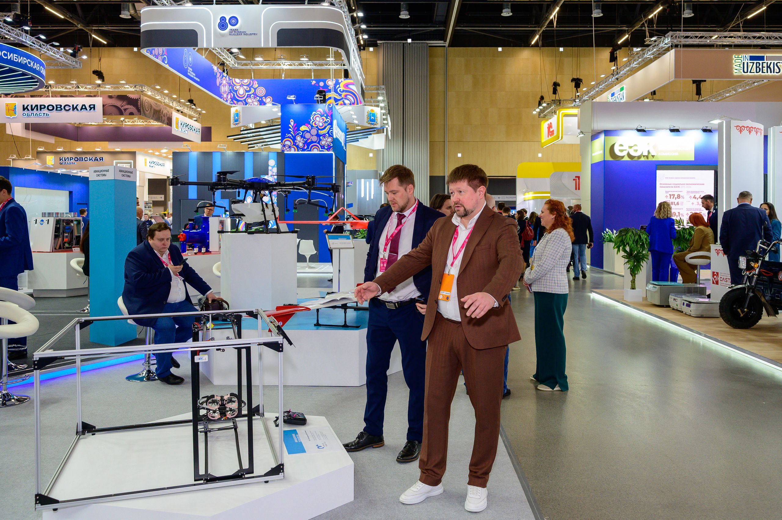 BigindustrialweekBelarus. Фотоуслуги, услуги фотографа, фотографирование важных событий