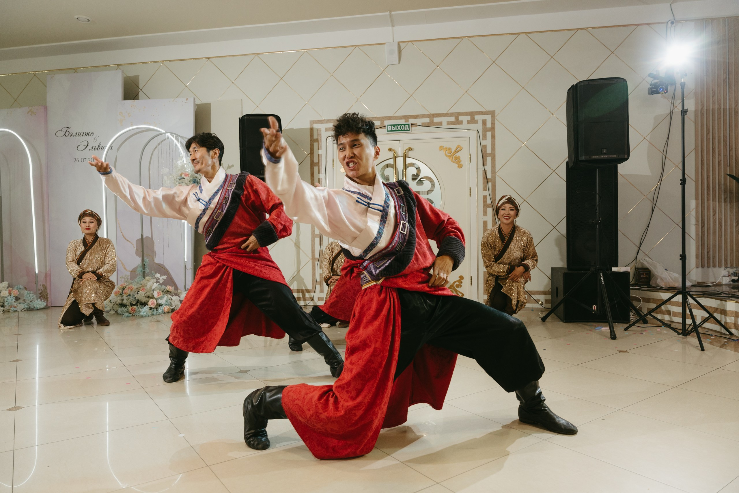 Бэлигто & Эльвира. Фотограф в Иркутске Сендыхеев Пётр