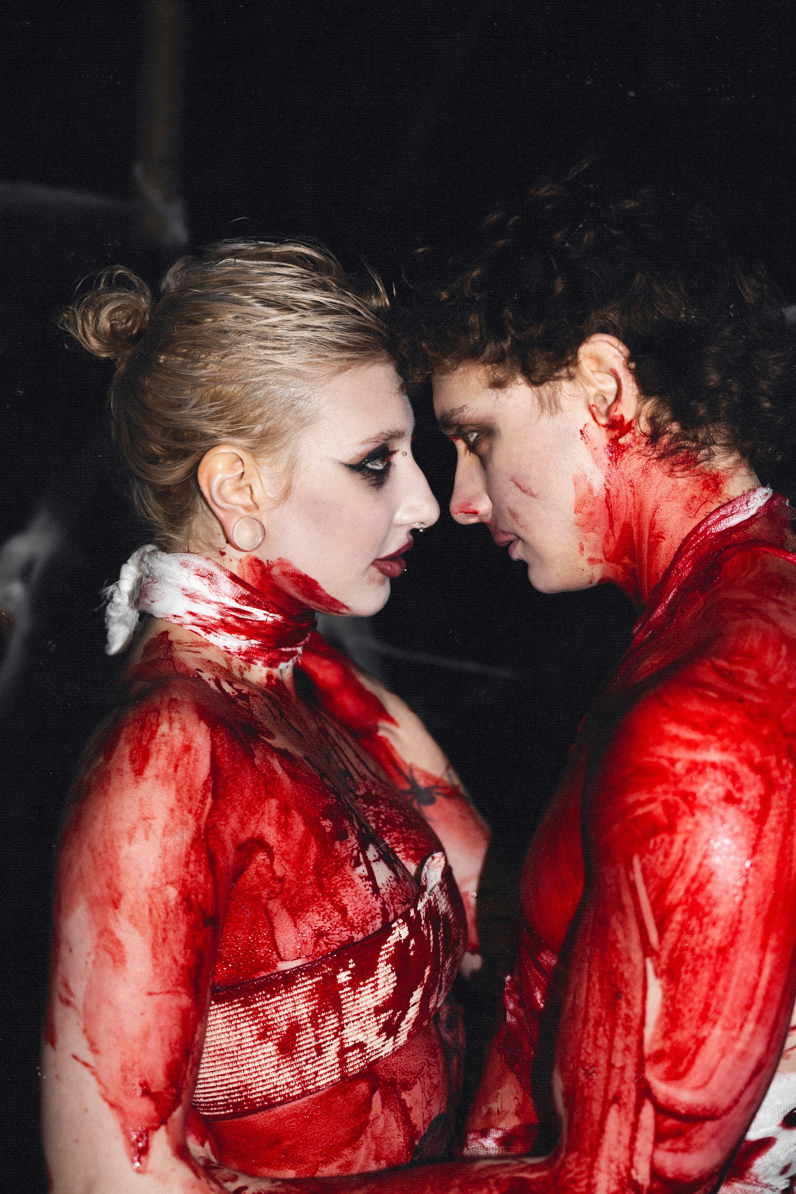 Bloody. Арт — фотограф Лиза Мармеладова