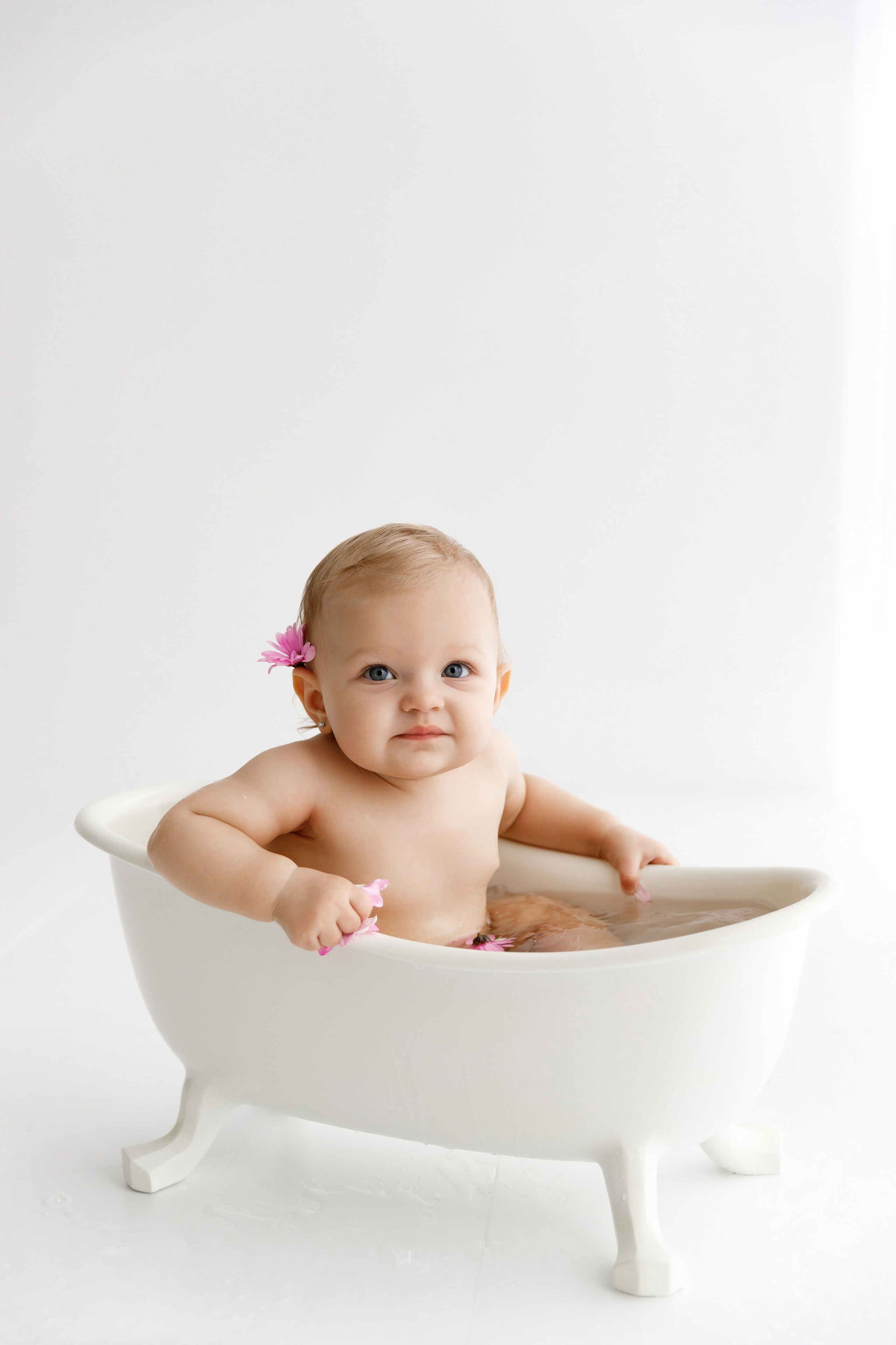 Годик Софии. Фотограф новорожденных Славянск-на-Кубани Куцевольская Екатерина