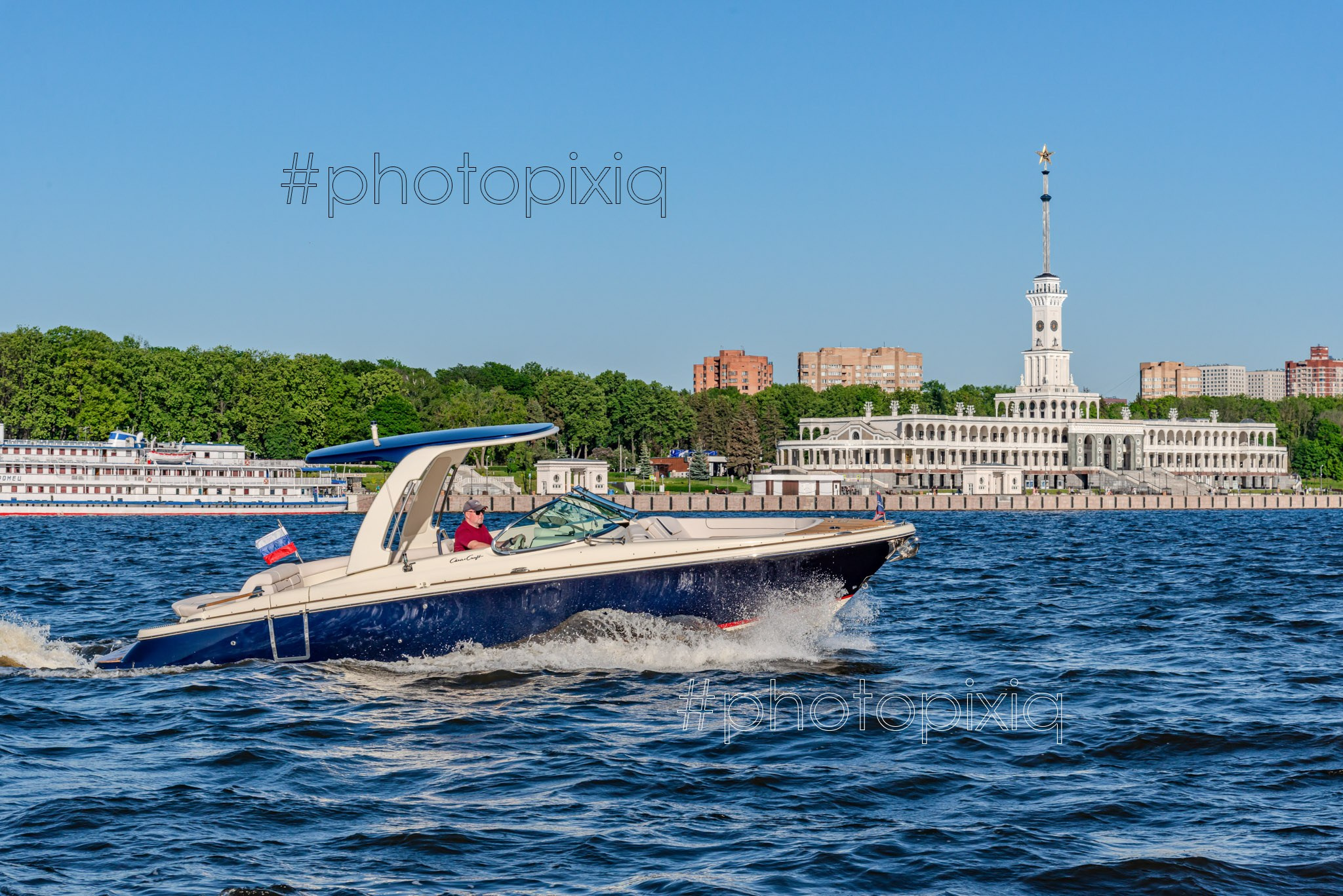 Фотосъёмка катера Chris Сraft для брокера. Интерьерная съёмка и виртуальные туры — Интерьерный фотограф Кузнецов Сергей (photopixiq)