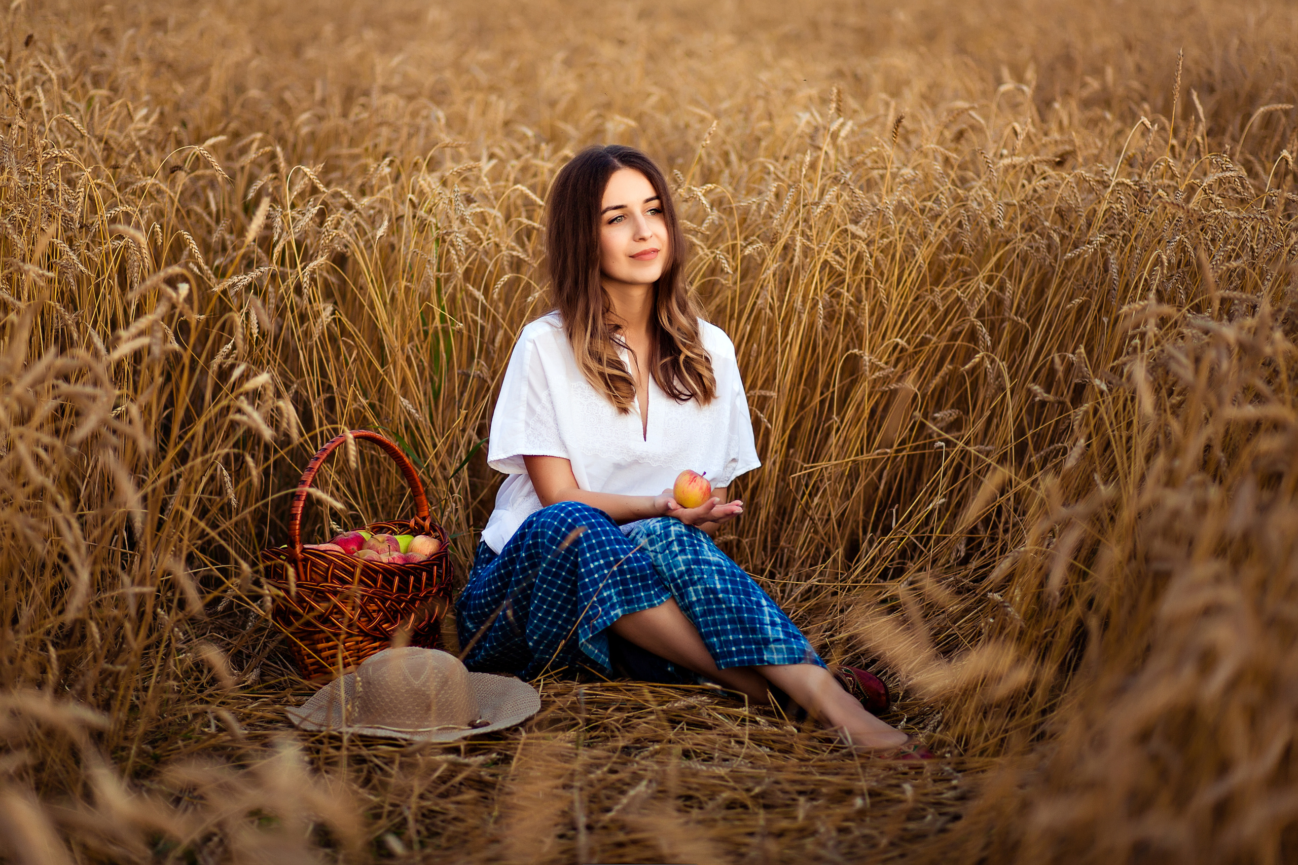 Индивидуальная фотосъёмка. Свадебный и семейный фотограф в Ярославле Эвелина Староверова