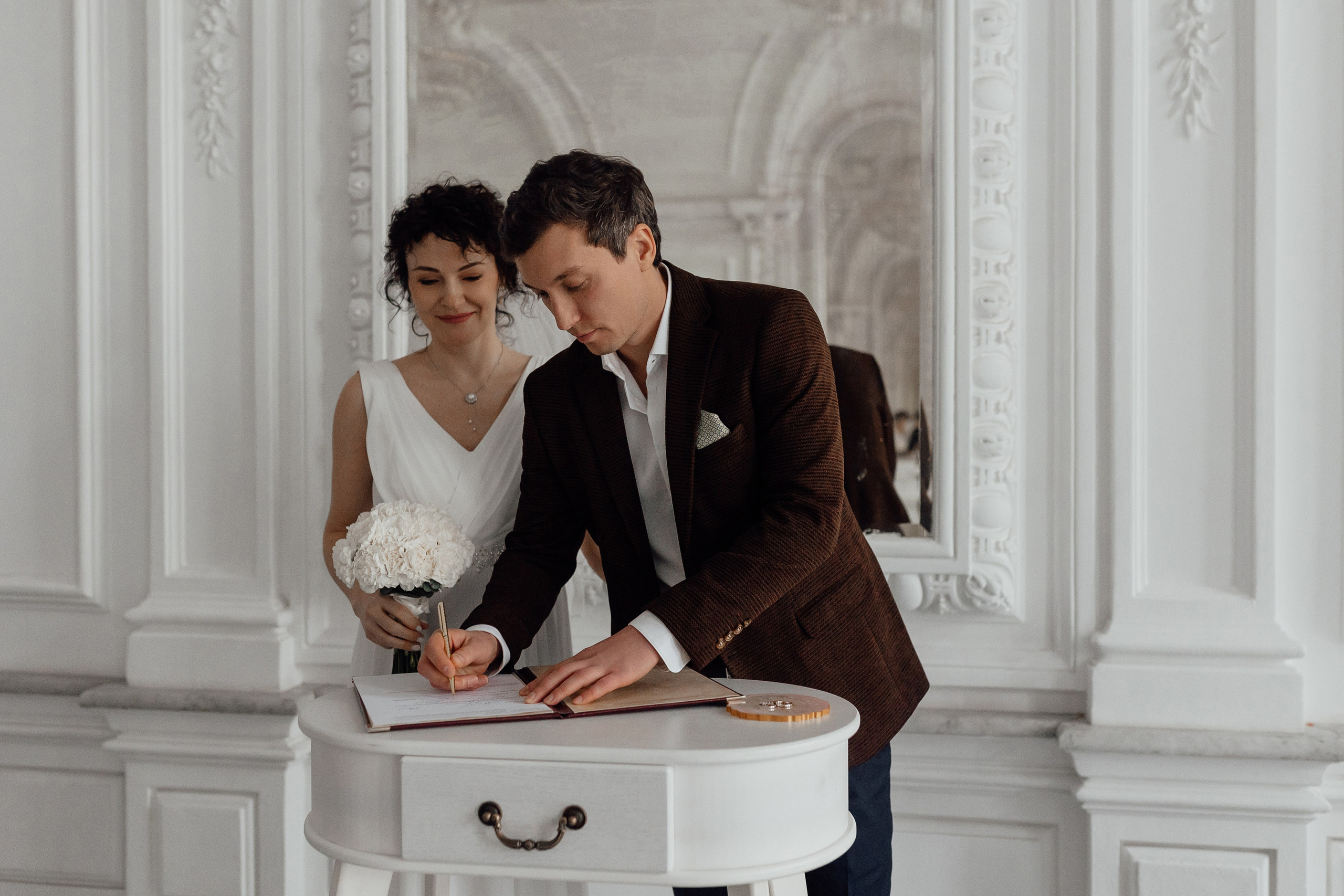 Свадебная фотосессия в Особняке Спиридонова