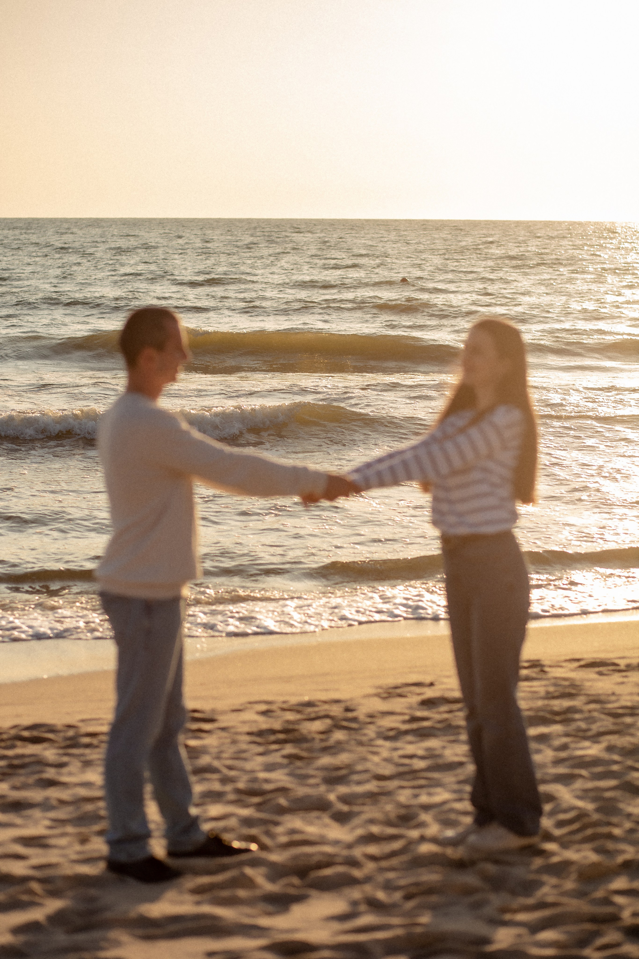 Павел и Татьяна. Закат в Янтарном. Фотограф в Калининграде Решетникова Алина
