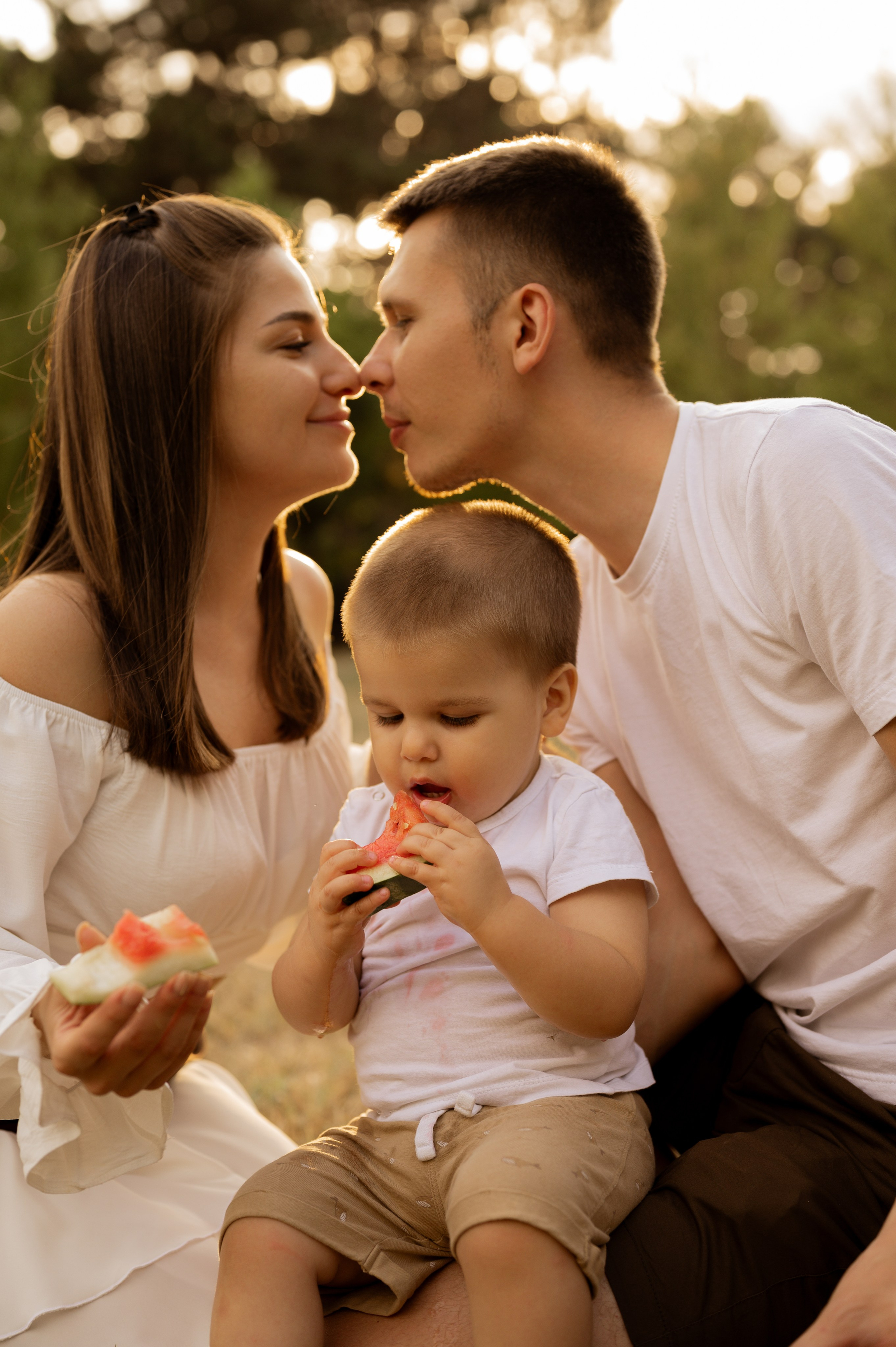 Летняя семейная фотосессия в парке. Свадебный и семейный фотограф в Краснодаре Алина Мельник