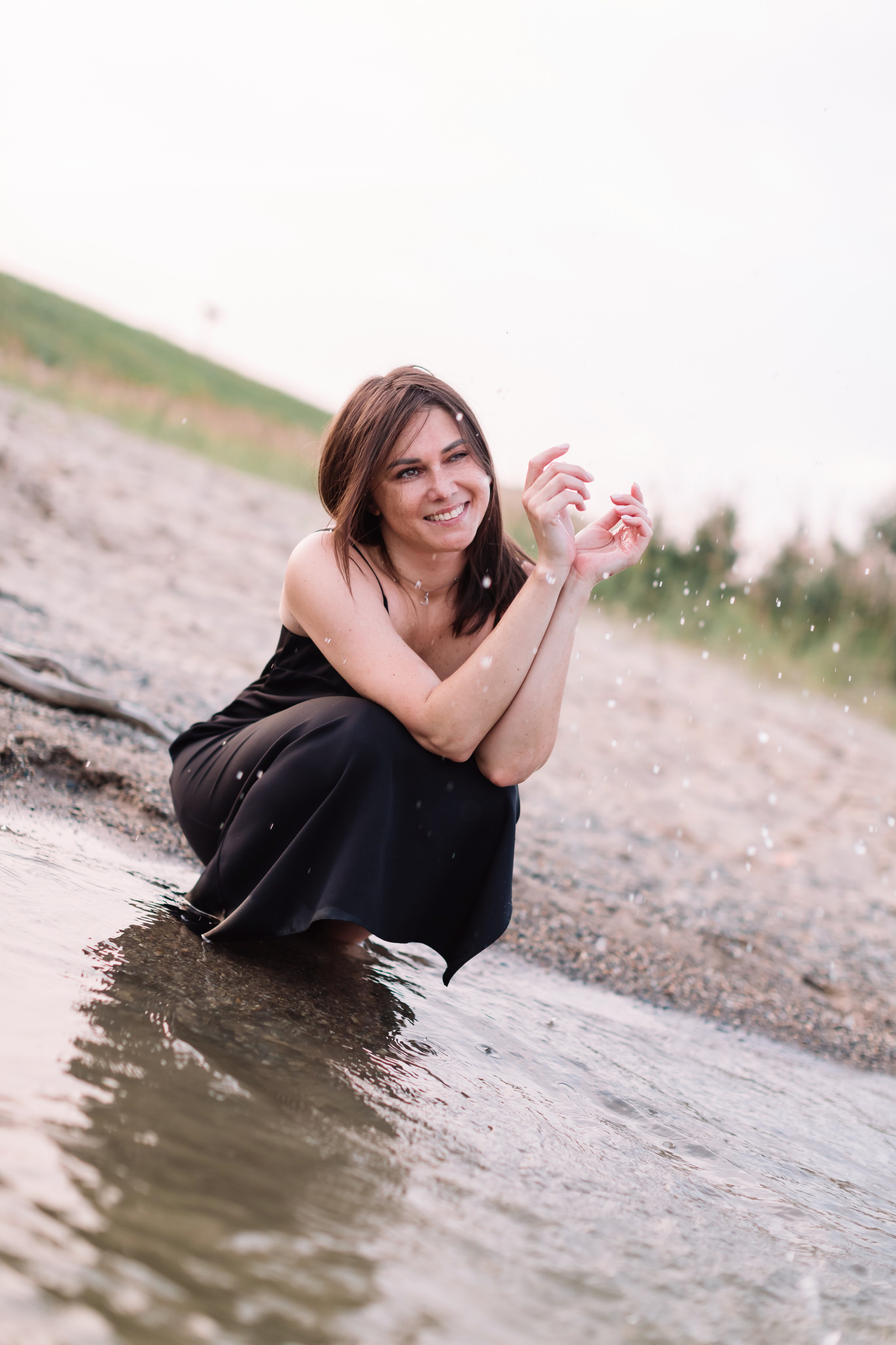 алёна малахова фотограф новосибирск семейный детский домашняя фотосессия в новосибирске день рождения репортажная съёмка фотосессия с лошадьми на конюшне деревня алтай  на природе фотосессия в детском саду мама и сын предложение руки и сердца идея  помолвка фотосессия берег закат детский день рождения годик торт аниматор лофт игровая продолжение следует prodoljenie_sleduet_  корпоратив тимбилдинг первоклашка линейка  контент  бизнес портрет оперный новат франция берет весна девушка мама и дочь мать и дитя