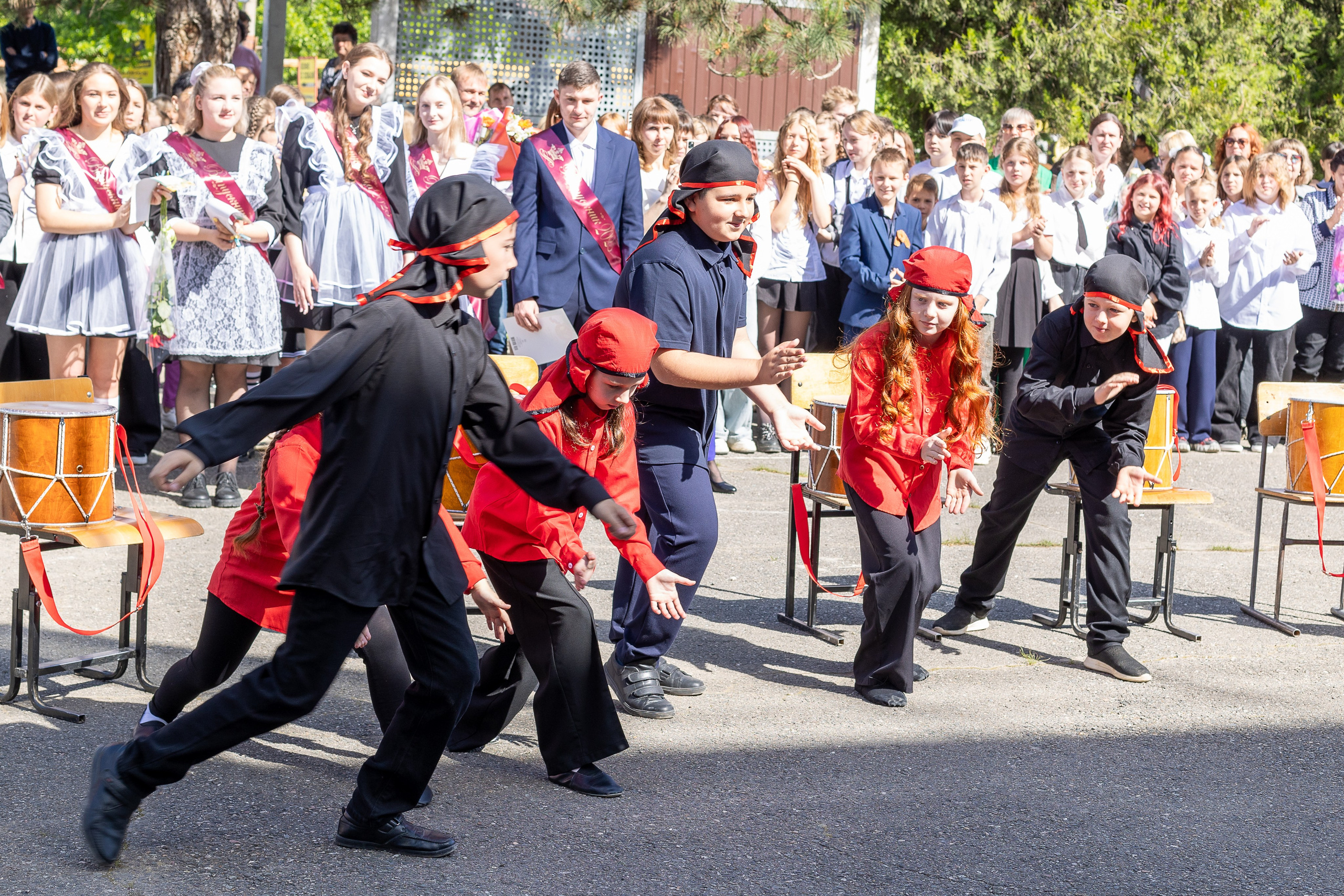 Последний звонок. Выпускные альбомы Майкоп, Краснодар Елена Золотарева
