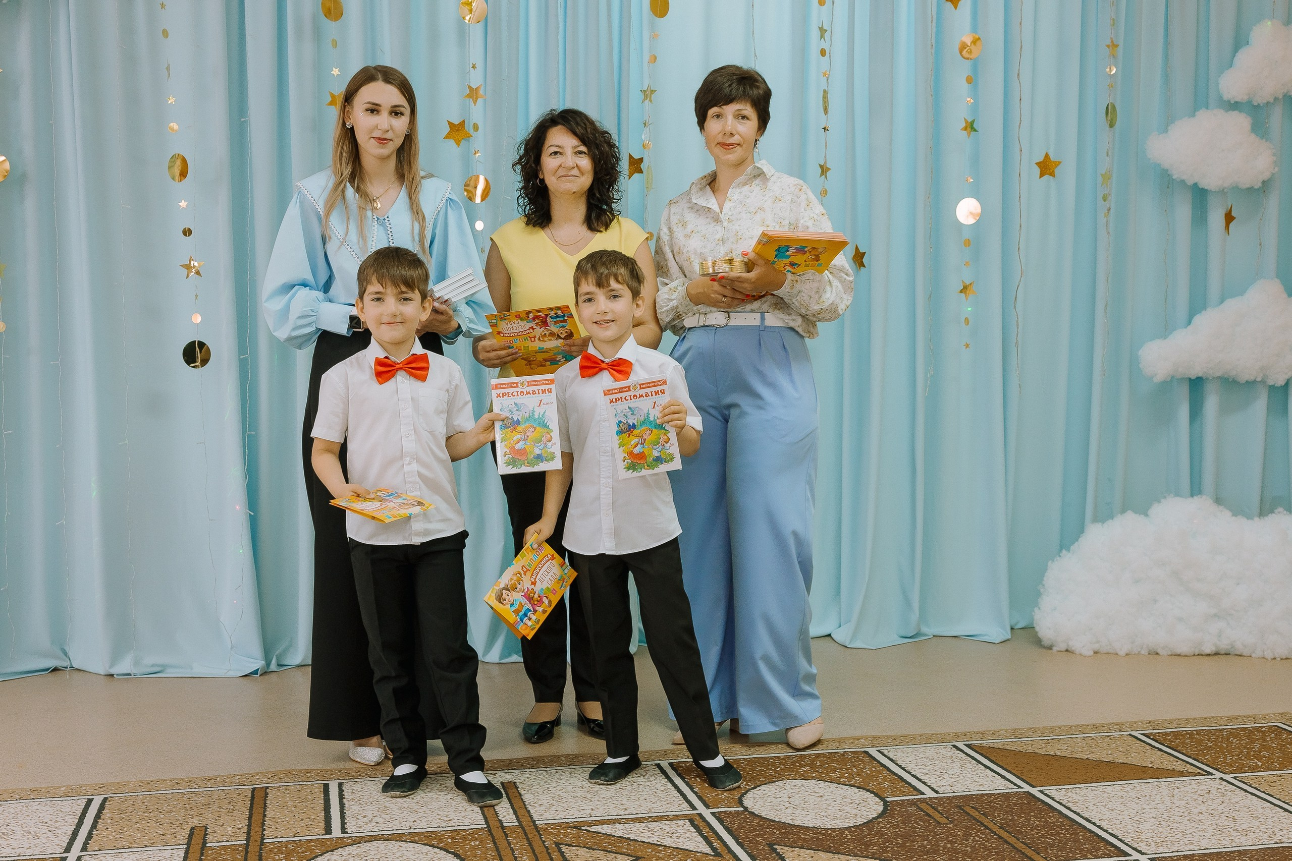 Выпускной в ДС -29. Выпускные альбомы Натальи Бутко: Новороссийск, Анапа, Геленджик