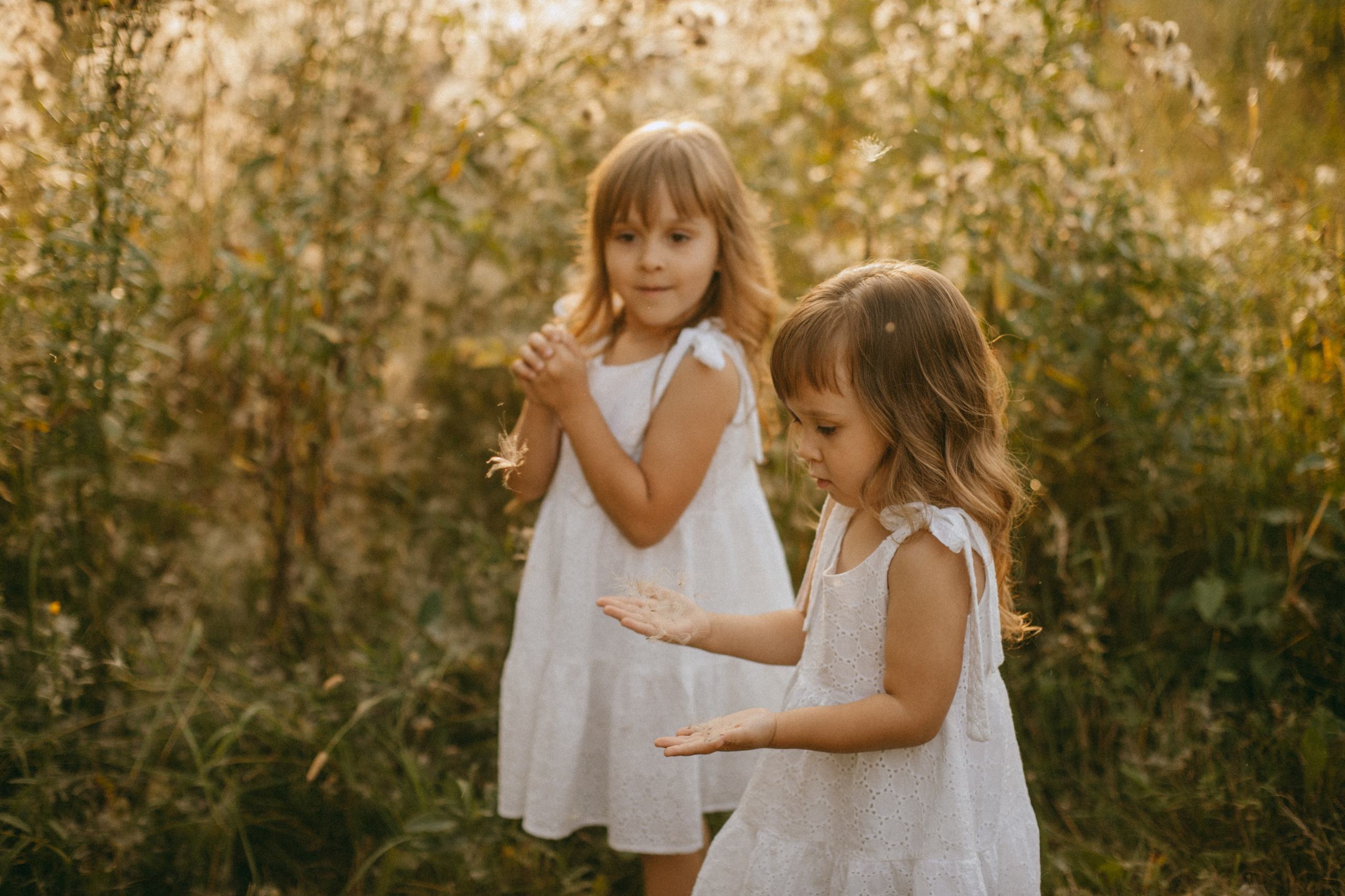 Эмма и Влада на летней прогулке с мамой. Фотограф Наталья Кургина Слюдянка Иркутск