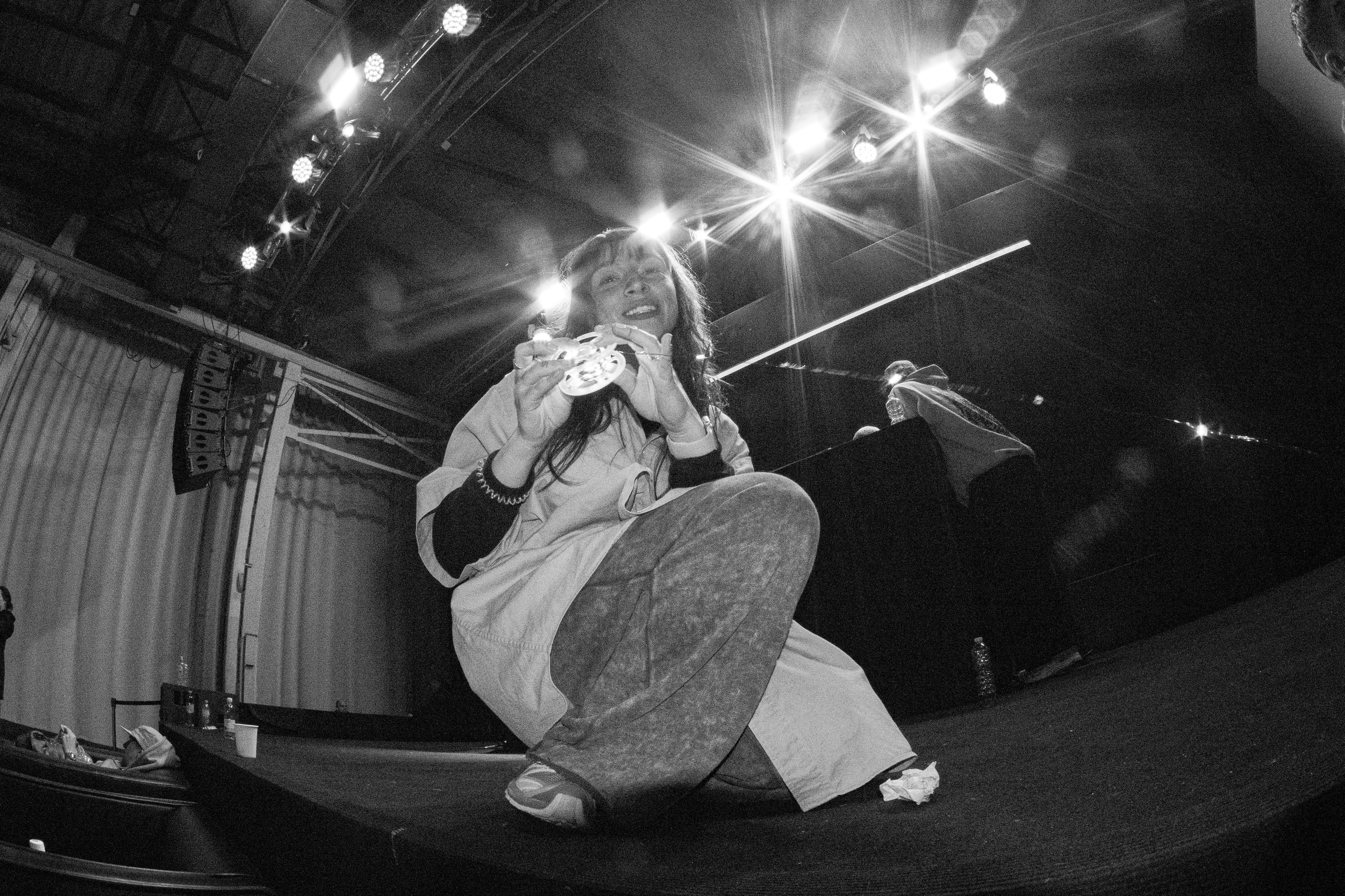 LORDS OF THE UNDERGROUND 27/10/25 (@youlovebu). Соня бу тебя сфоткала