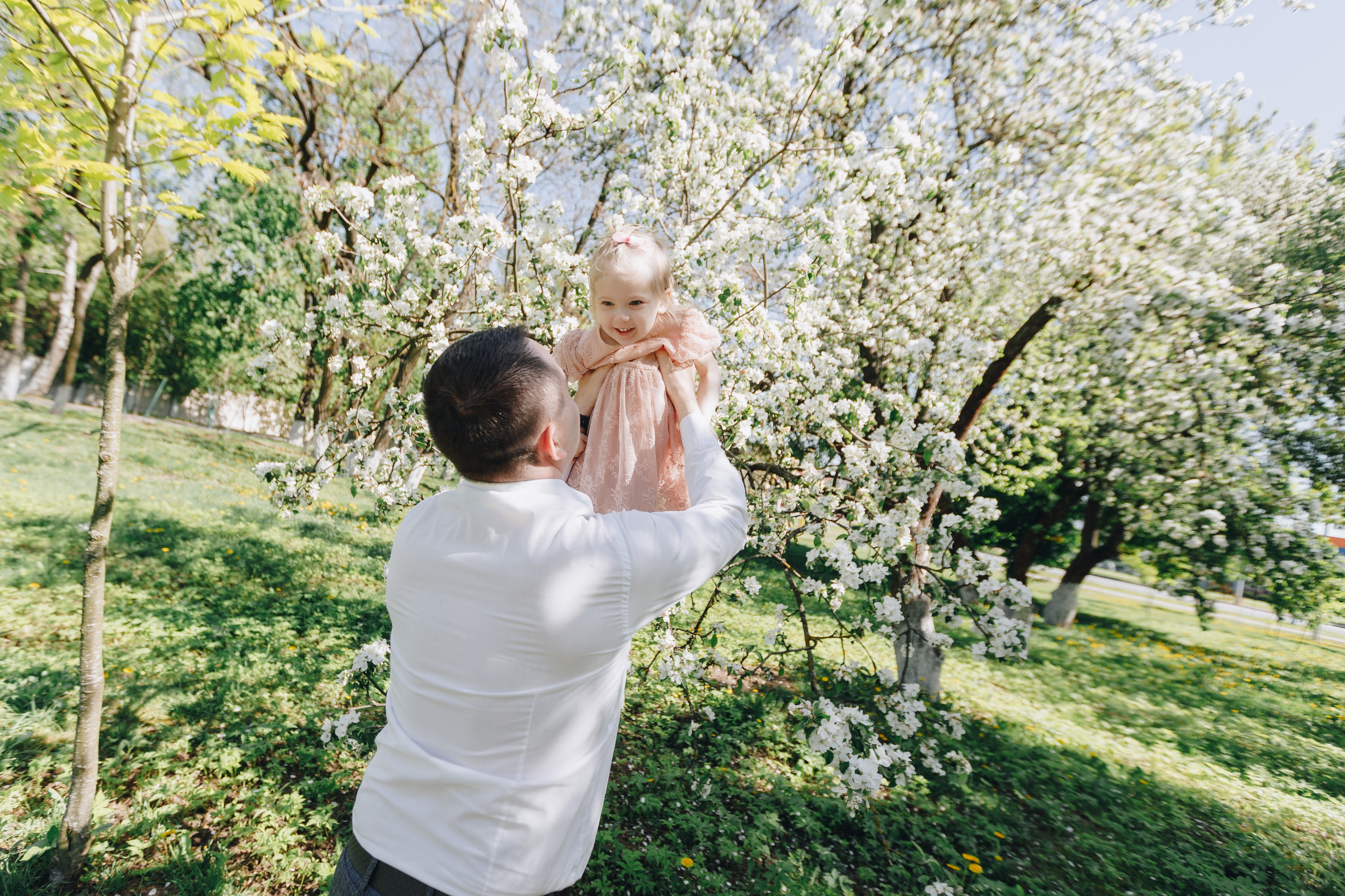 Цветут сады. Свадебный семейный фотограф и видеограф Гомель Минск Беларусь Европа