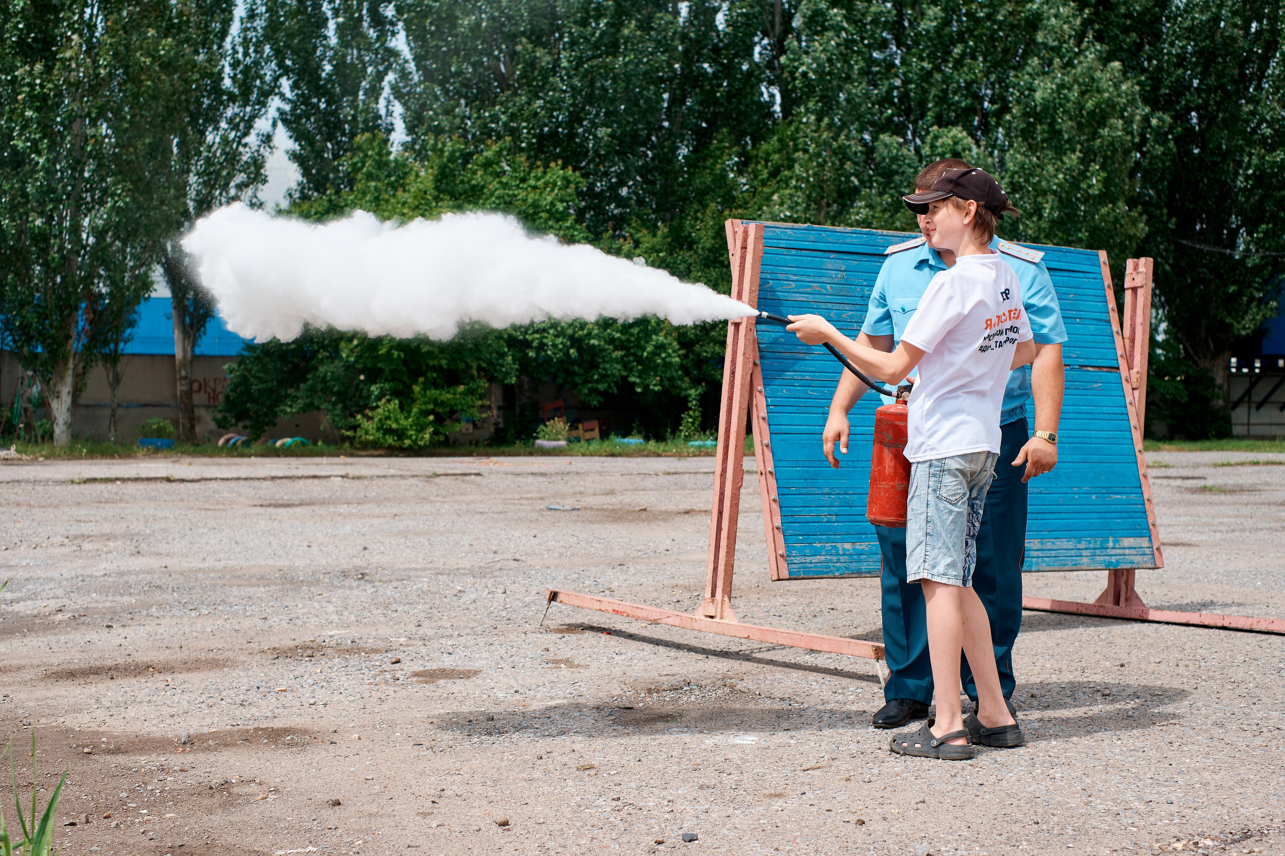 Детский лагерь ДЮНА. Поход в «Пожарно-спасательную часть № 22». Фотограф Таганрог Анна Трайжон