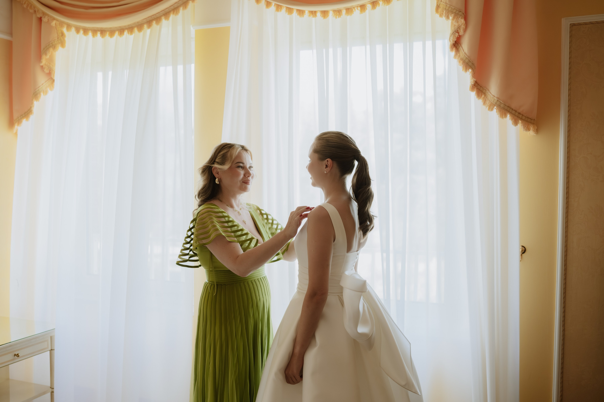 Vera & Lorenzo | Biella, Italy. Professional Wedding Photographer Geneva & Romande Switzerland | Tanya Creator