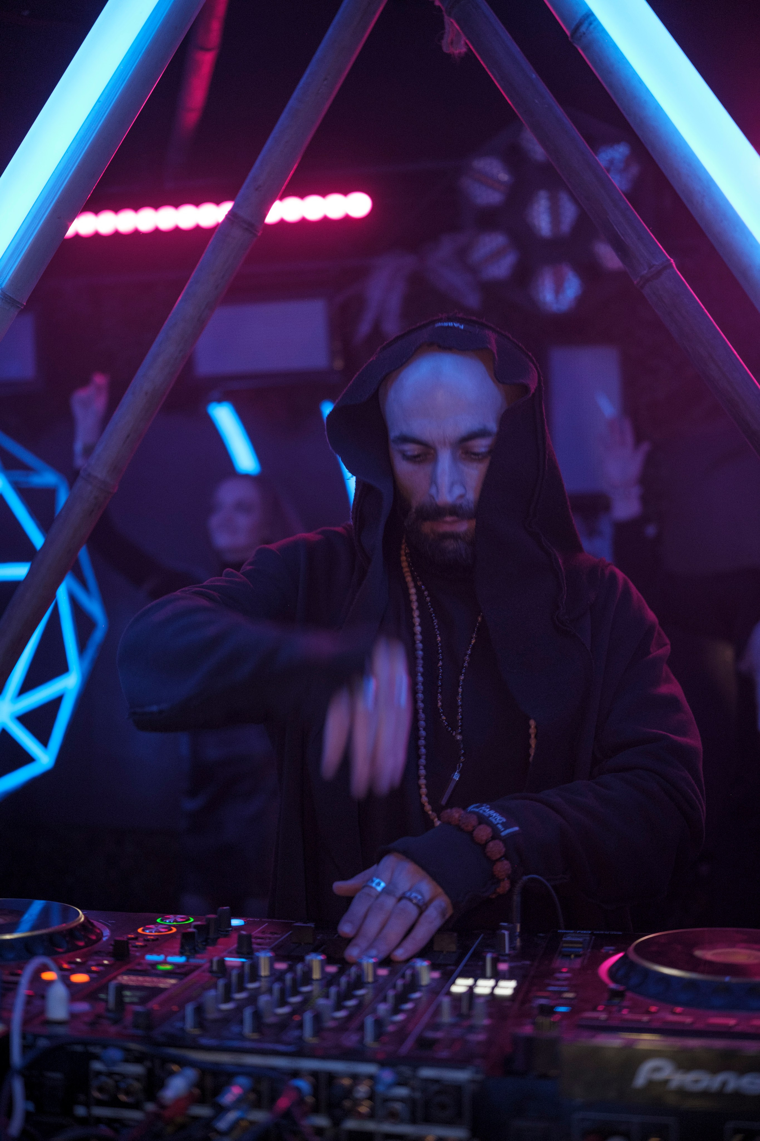 Embargo 3/02. Главная