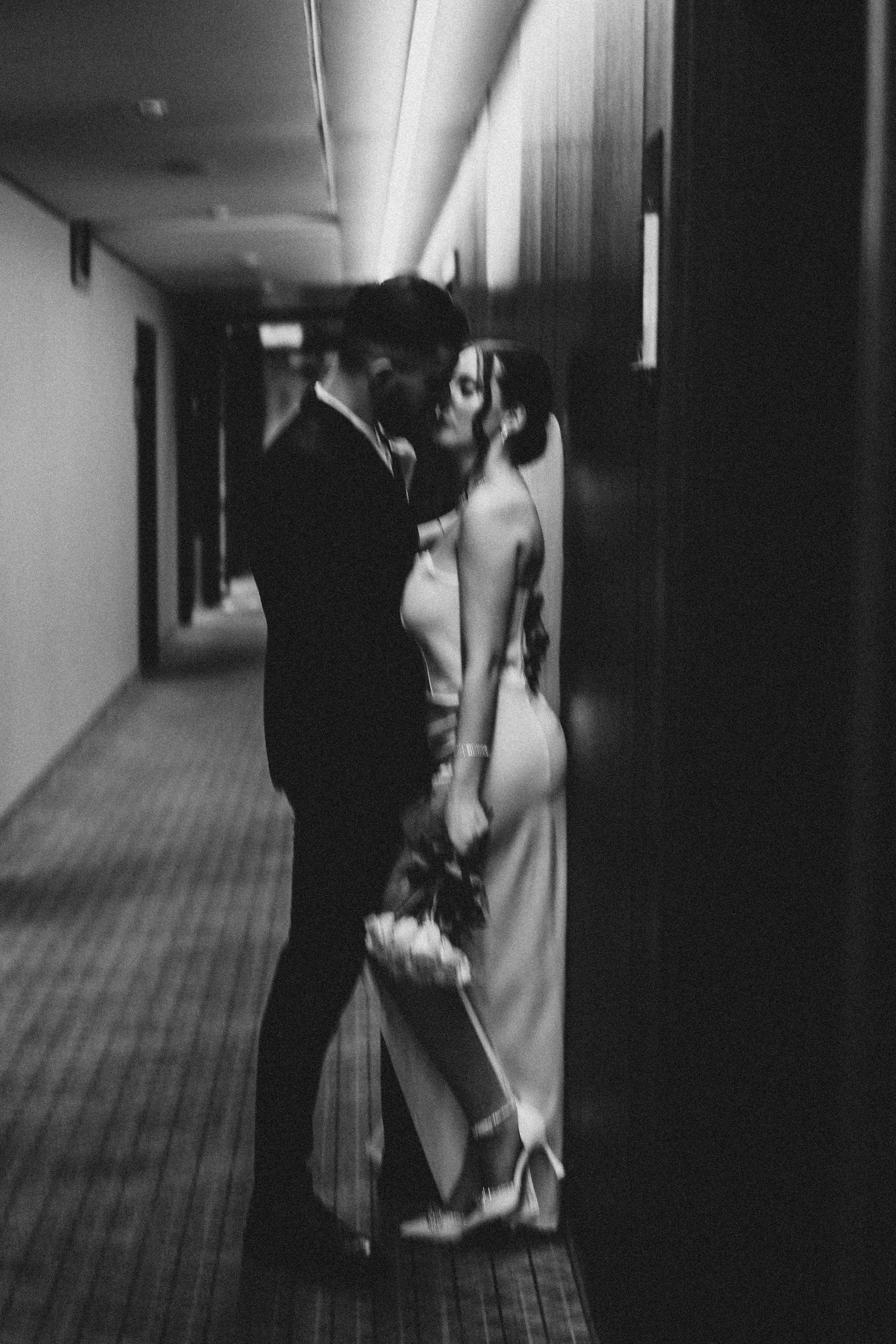 СВАДЕБНАЯ СЬЕМКА СБОРОВ ЖЕНИХА И НЕВЕСТЫ В ОТЕЛЕ И ТАКЖЕ ФОТОСЕССИИЯ В ОТЕЛЕЕ МЕГАПОЛИС БРЯНСК. Профессиональный фотограф, Санкт-Петербург — Виктория Богомолова