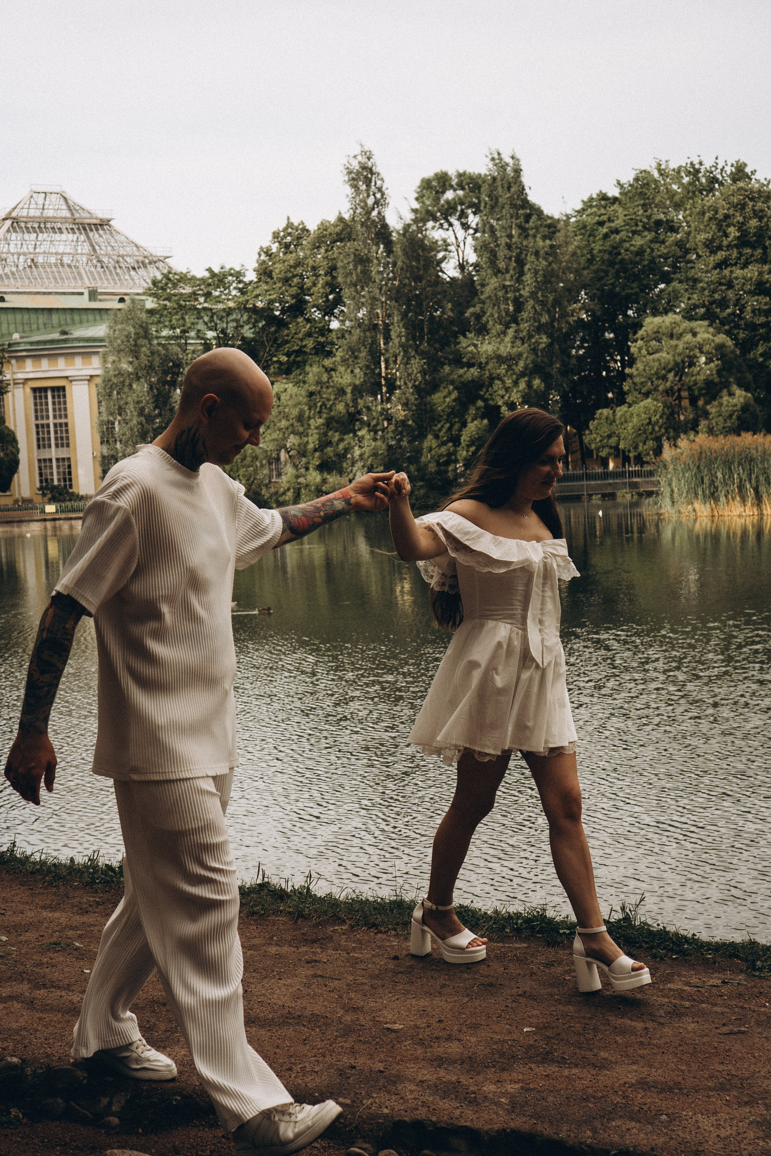 СВАДЕБНАЯ ПРОГУЛКА ПО ТАВРИЧЕСКОМУ САДУ И НЕВСКОЙ РАТУШЕ. Профессиональный фотограф, Санкт-Петербург — Виктория Богомолова