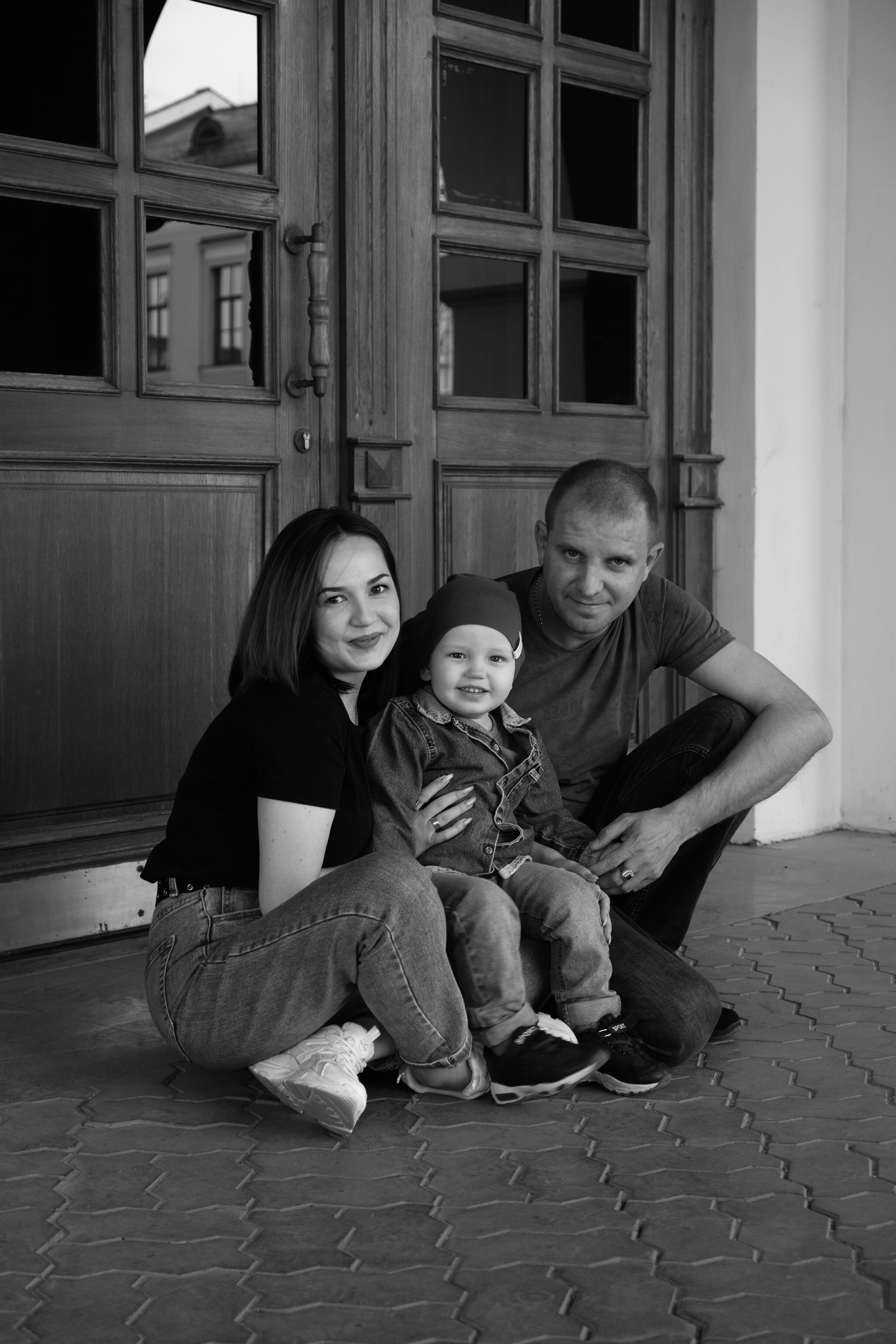 Прогулочная с ребенком. Фотограф на камеру и мобильная съемка в Казани Лидия