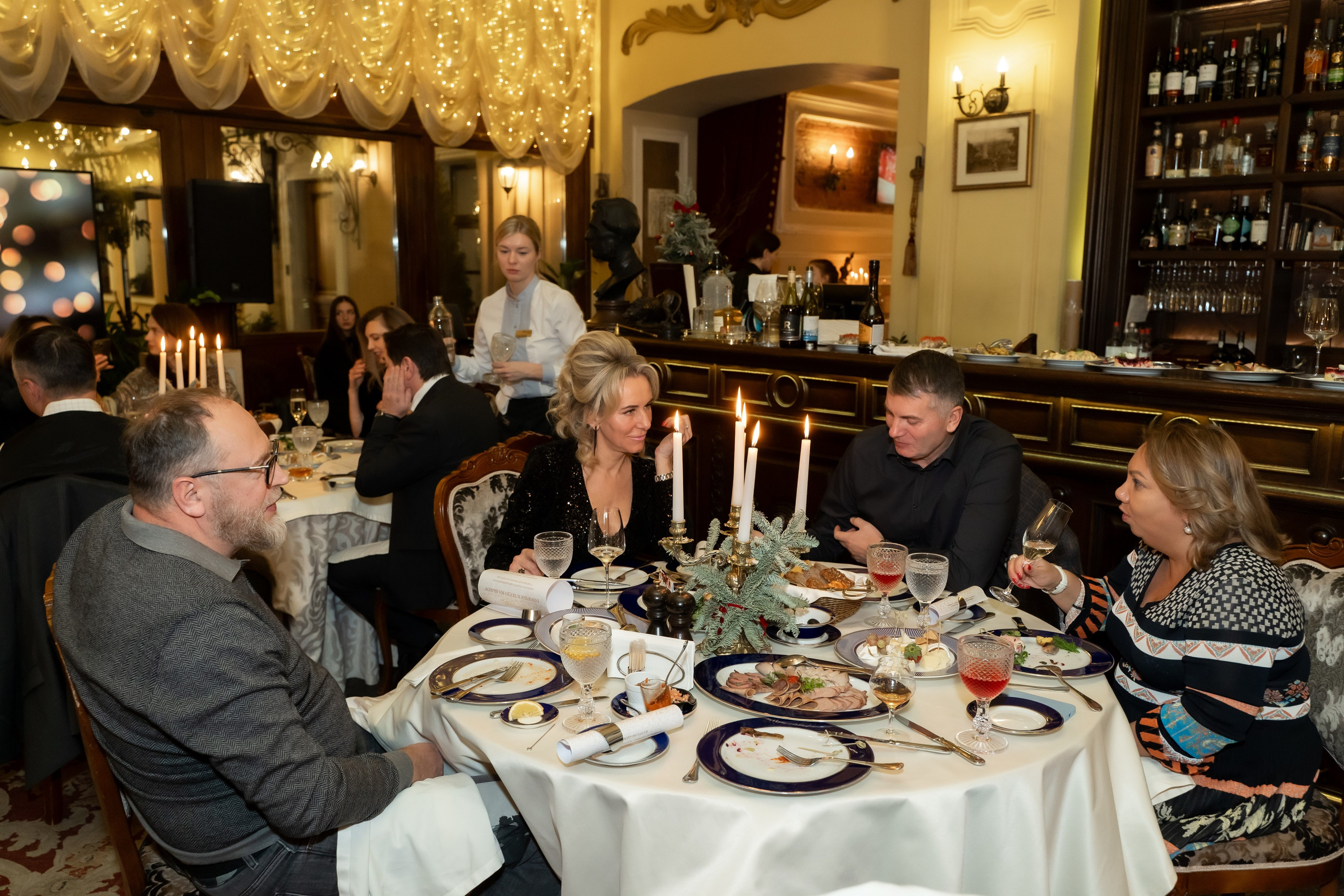 Юбилей Ольги. Фотограф Герман Локоцкий, семейные фотосессии в Санкт-Петербурге